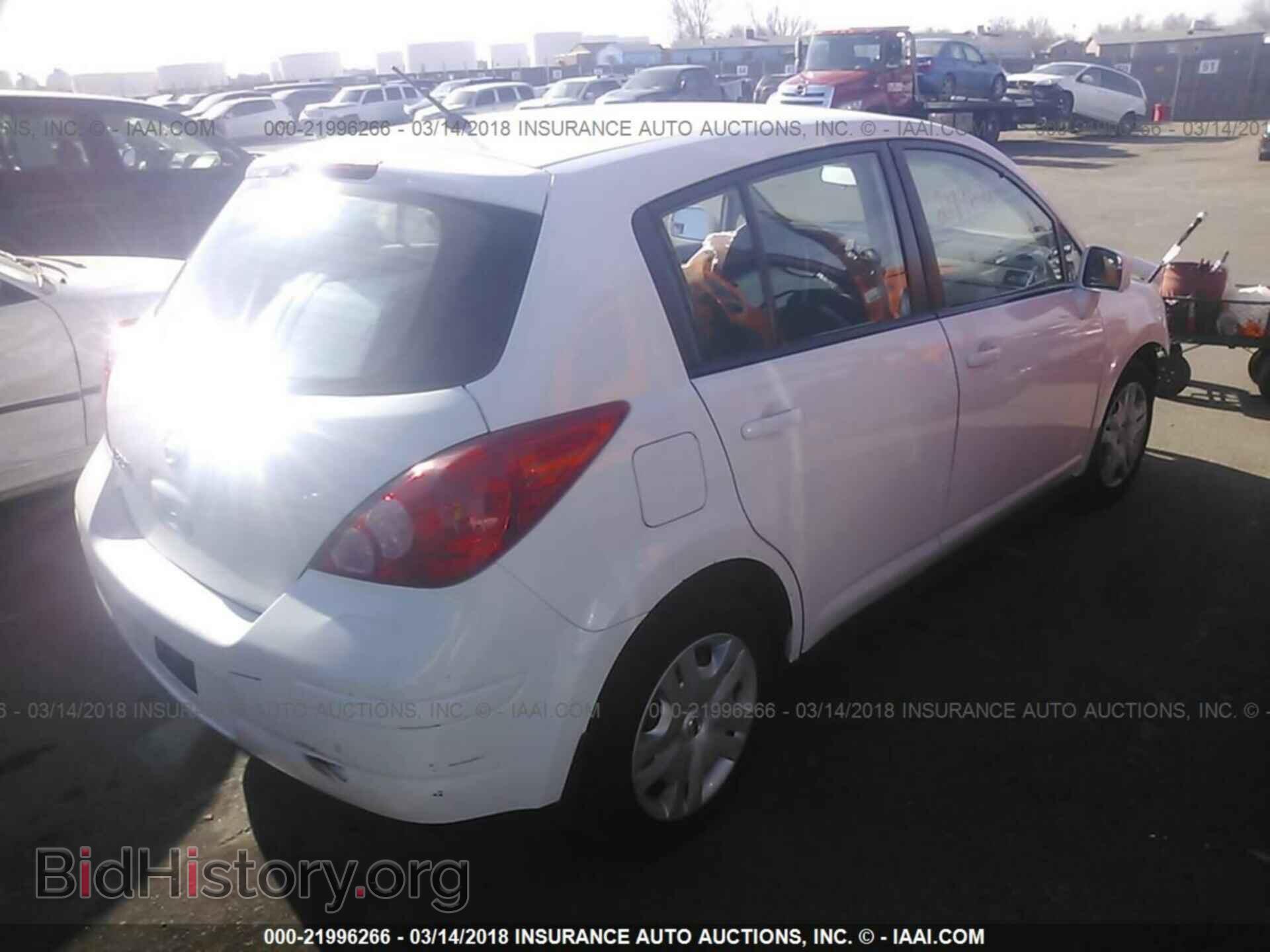 2011 Nissan Versa - VIN: 3N1BC1CP7BL372829 - Фото 4