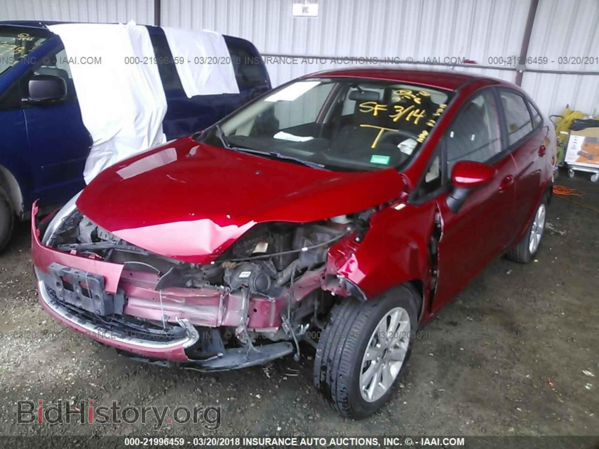 2011 Ford Fiesta - VIN: 3FADP4BJ1BM172862 - Фото 2