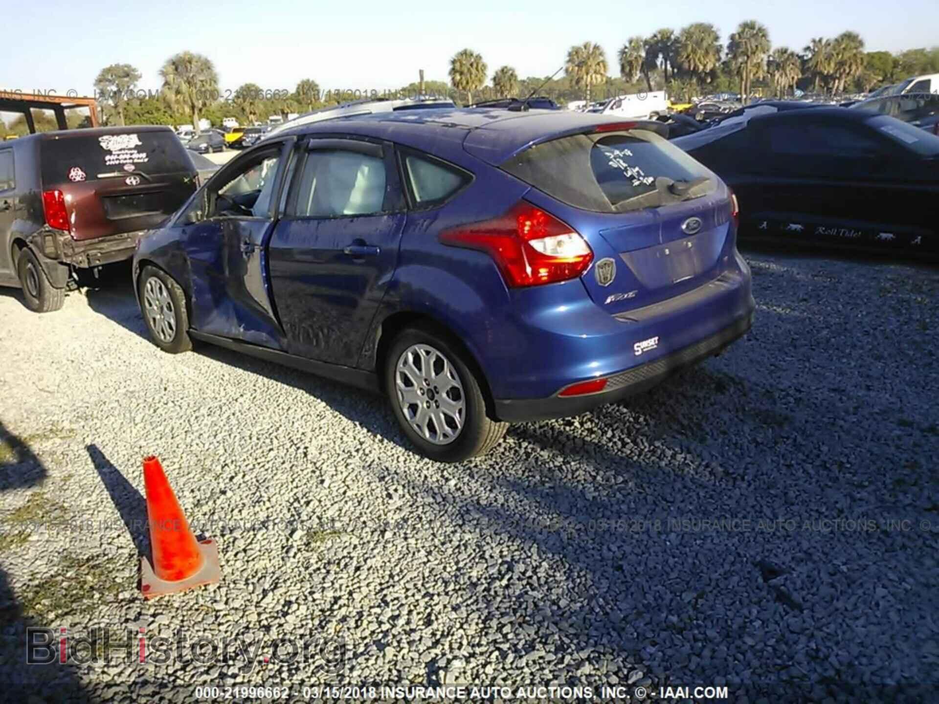 2012 Ford Focus - VIN: 1FAHP3K28CL471997 - Photo 3