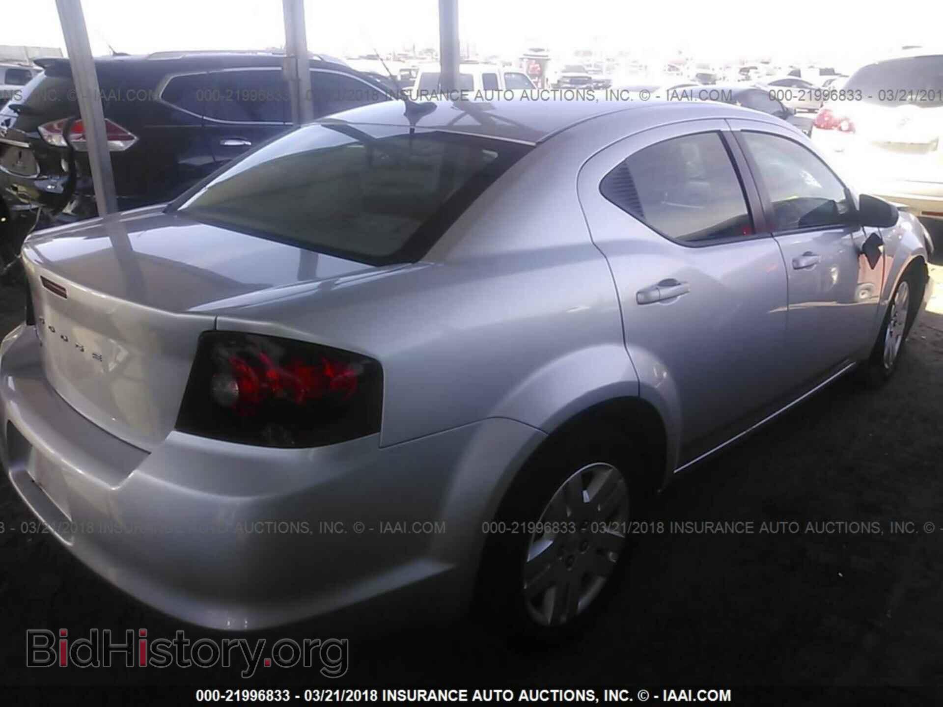 2011 Dodge Avenger - VIN: 1B3BD4FB8BN541950 - Photo 4