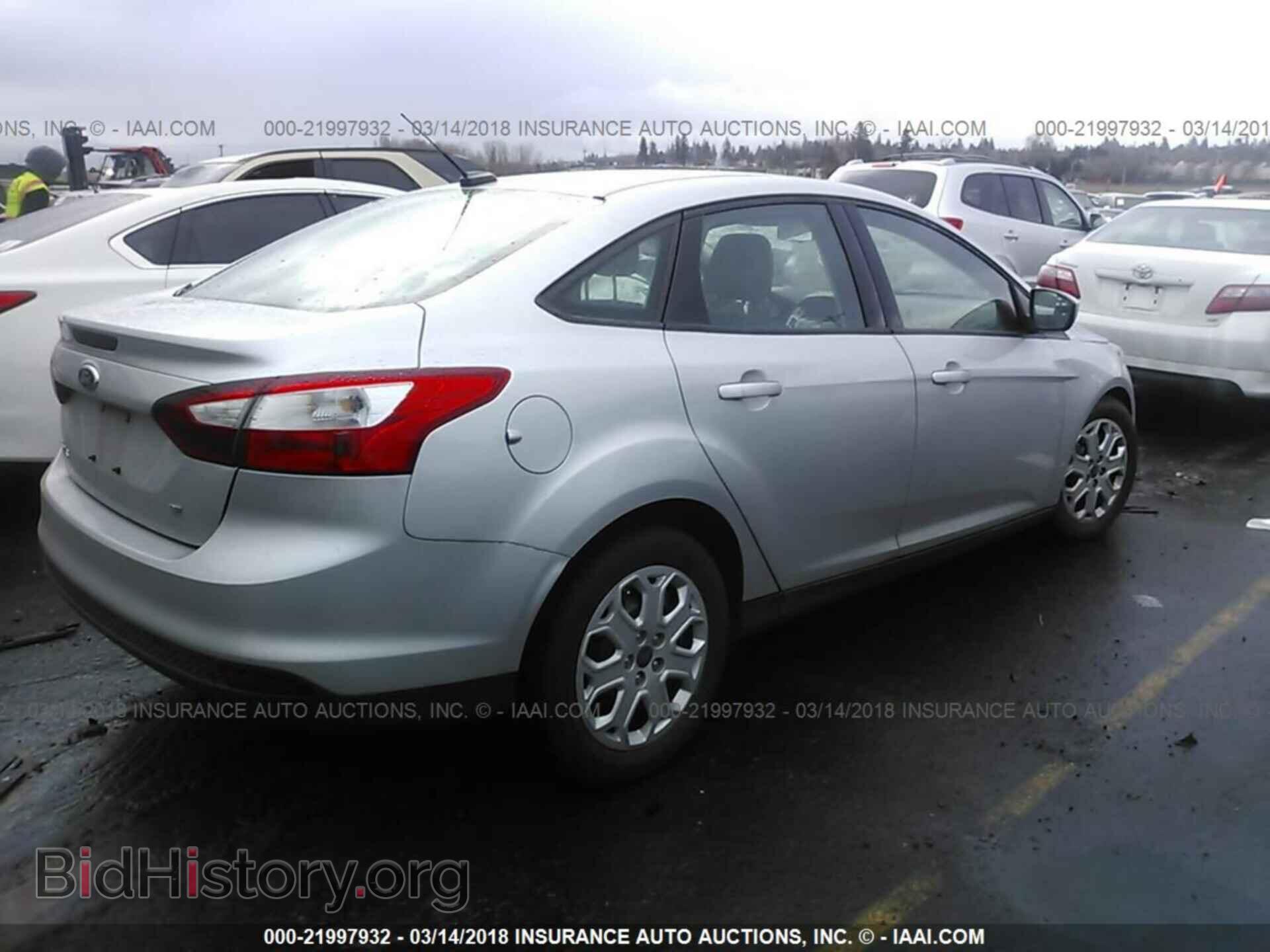 2012 Ford Focus - VIN: 1FAHP3F27CL258307 - Фото 4