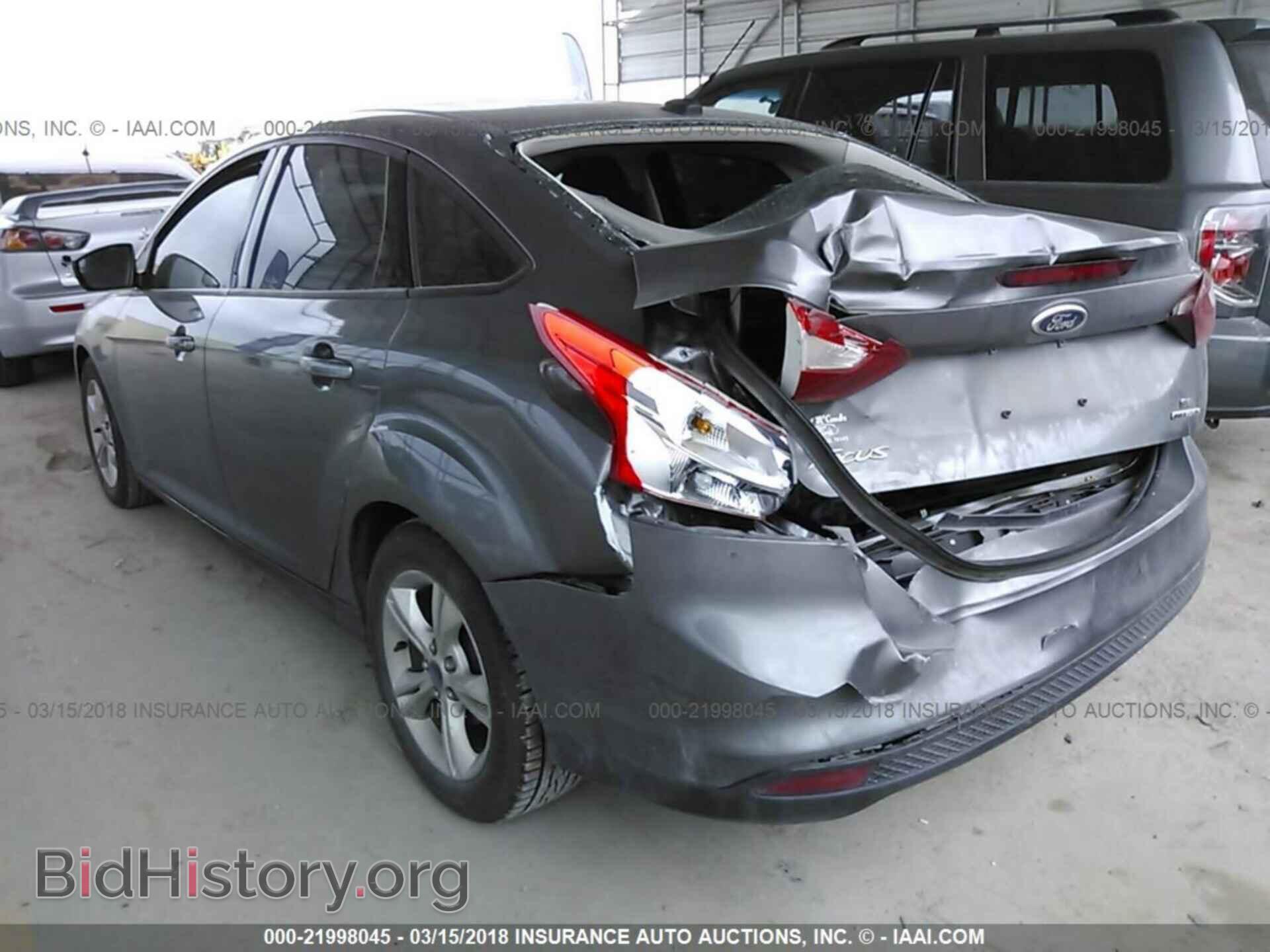 2014 Ford Focus - VIN: 1FADP3F21EL218287 - Photo 3