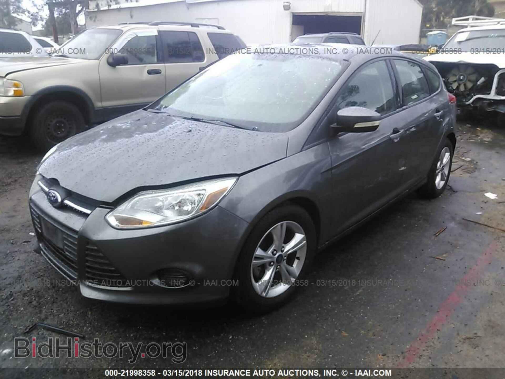 2013 Ford Focus - VIN: 1FADP3K22DL302445 - Фото 2