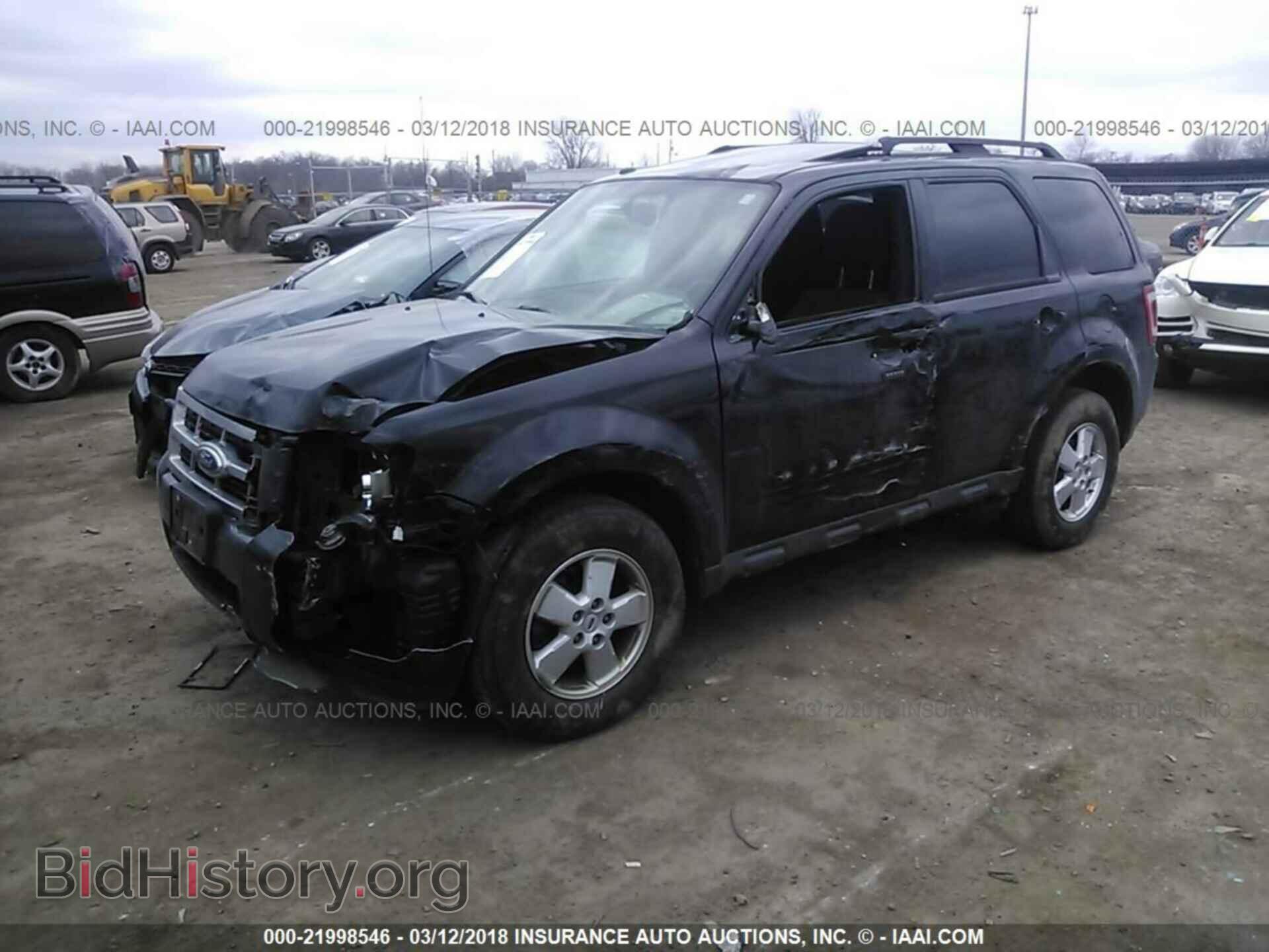 2012 Ford Escape - VIN: 1FMCU0D77CKA57244 - Фото 2
