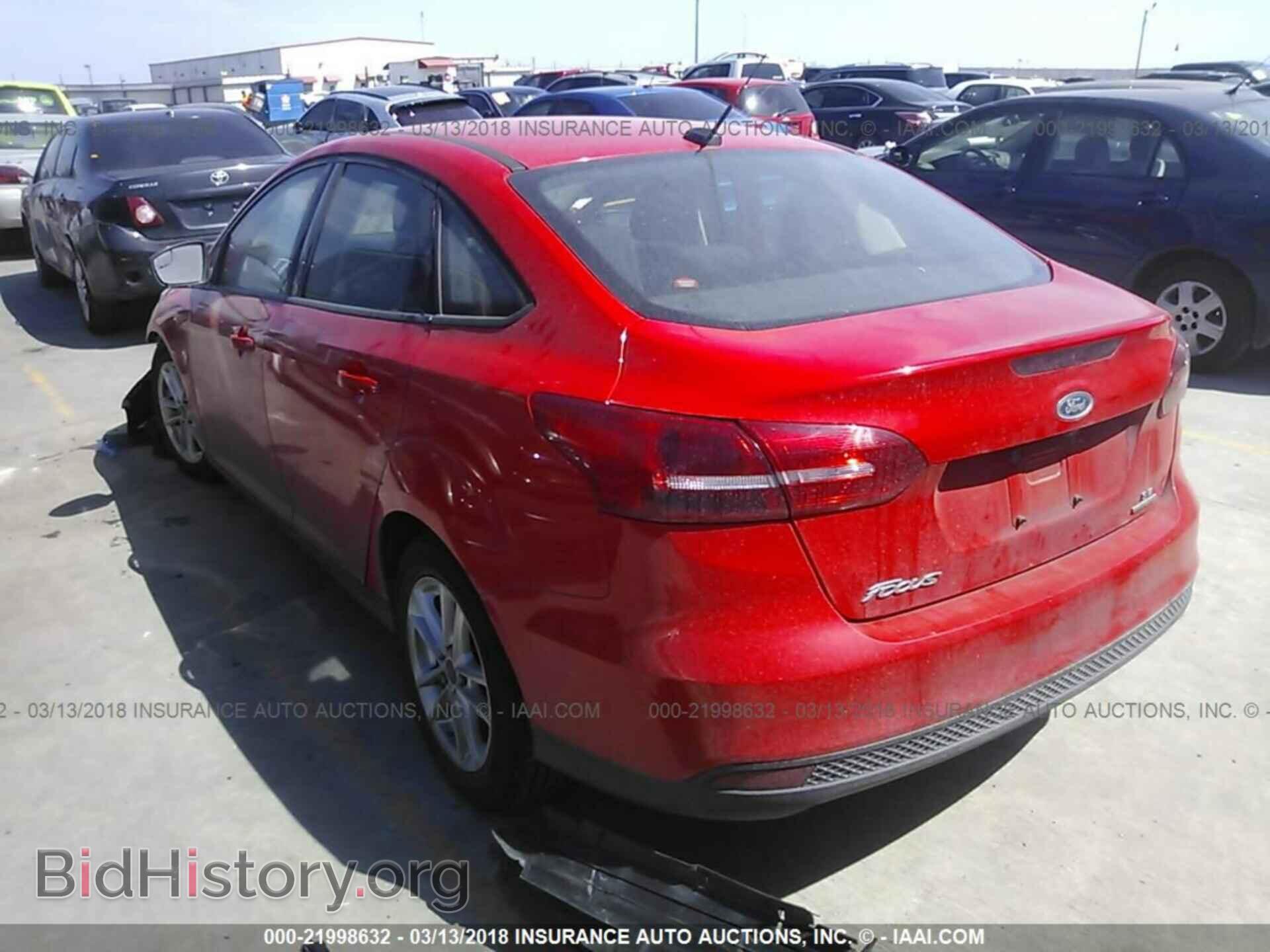 2015 Ford Focus - VIN: 1FADP3F22FL343509 - Photo 3