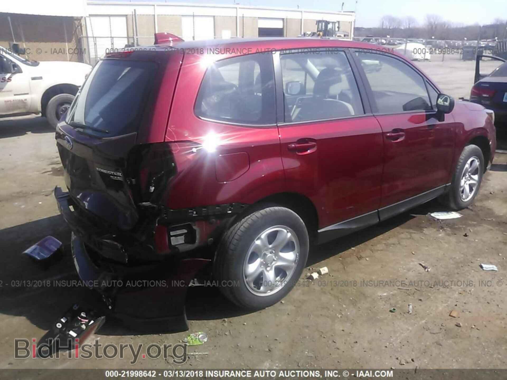 2017 Subaru Forester - VIN: JF2SJAAC2HH544812 - Фото 4