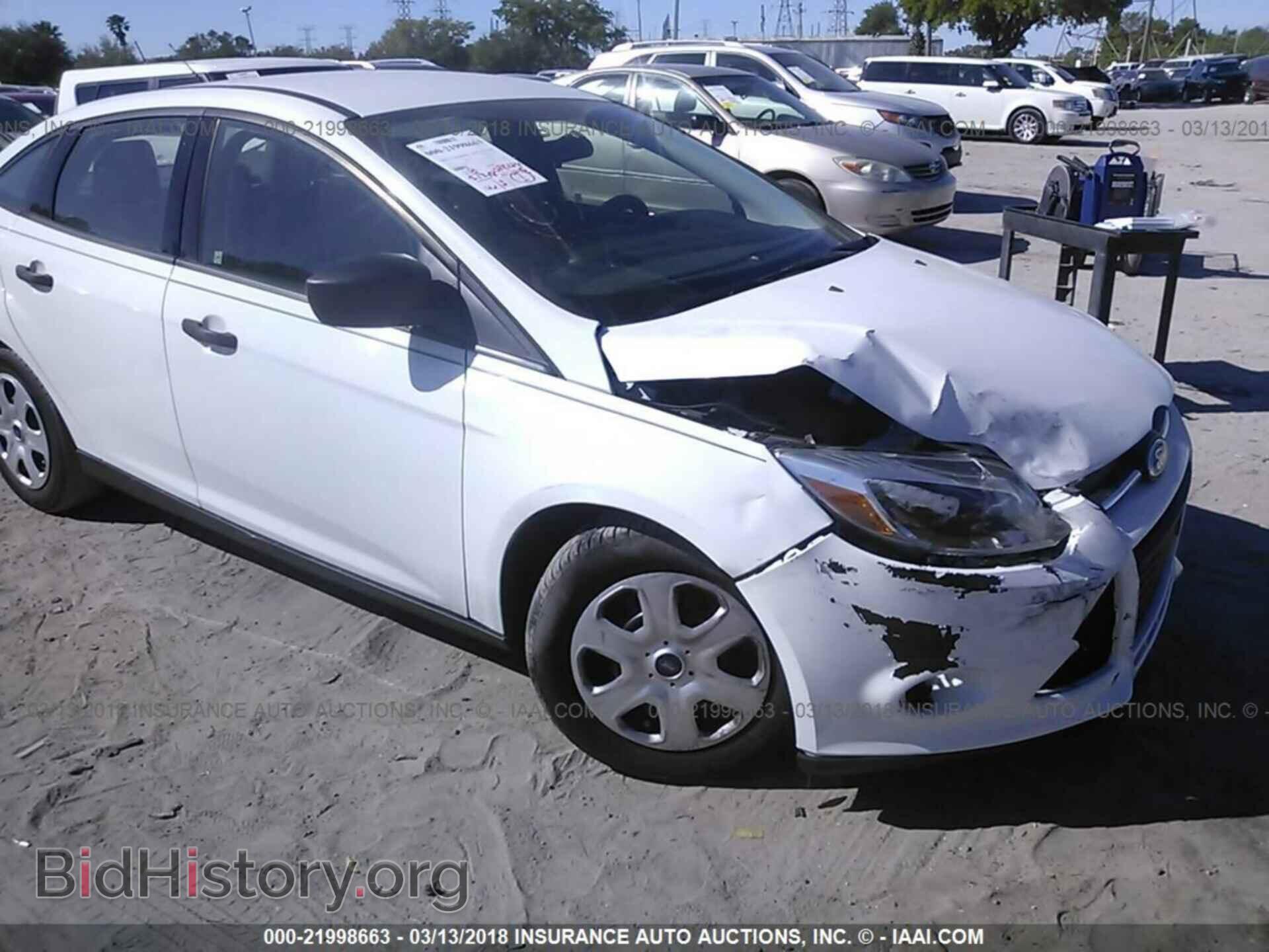 2013 Ford Focus - VIN: 1FADP3E27DL369747 - Photo 6