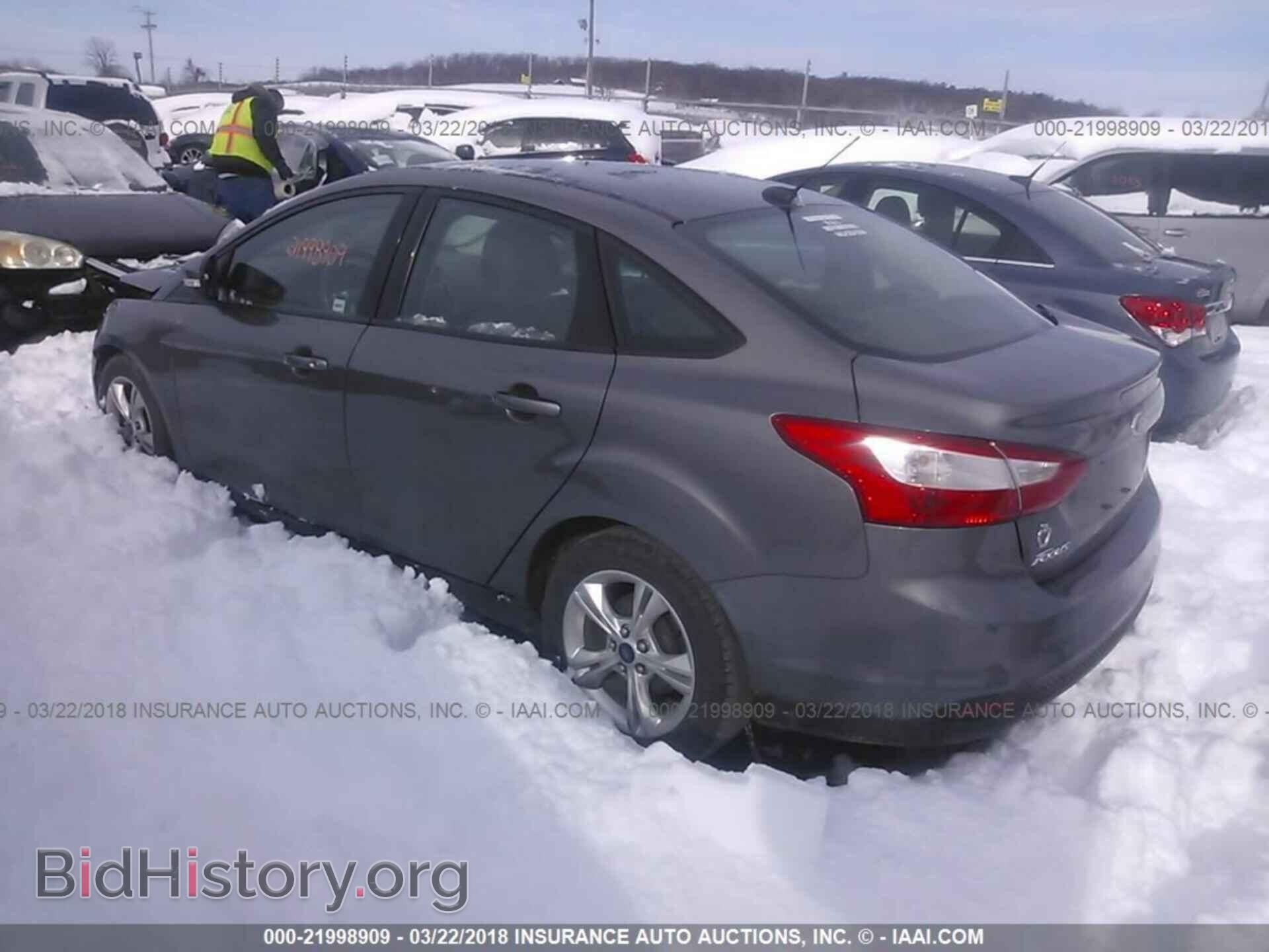 2014 Ford Focus - VIN: 1FADP3F26EL366970 - Фото 3