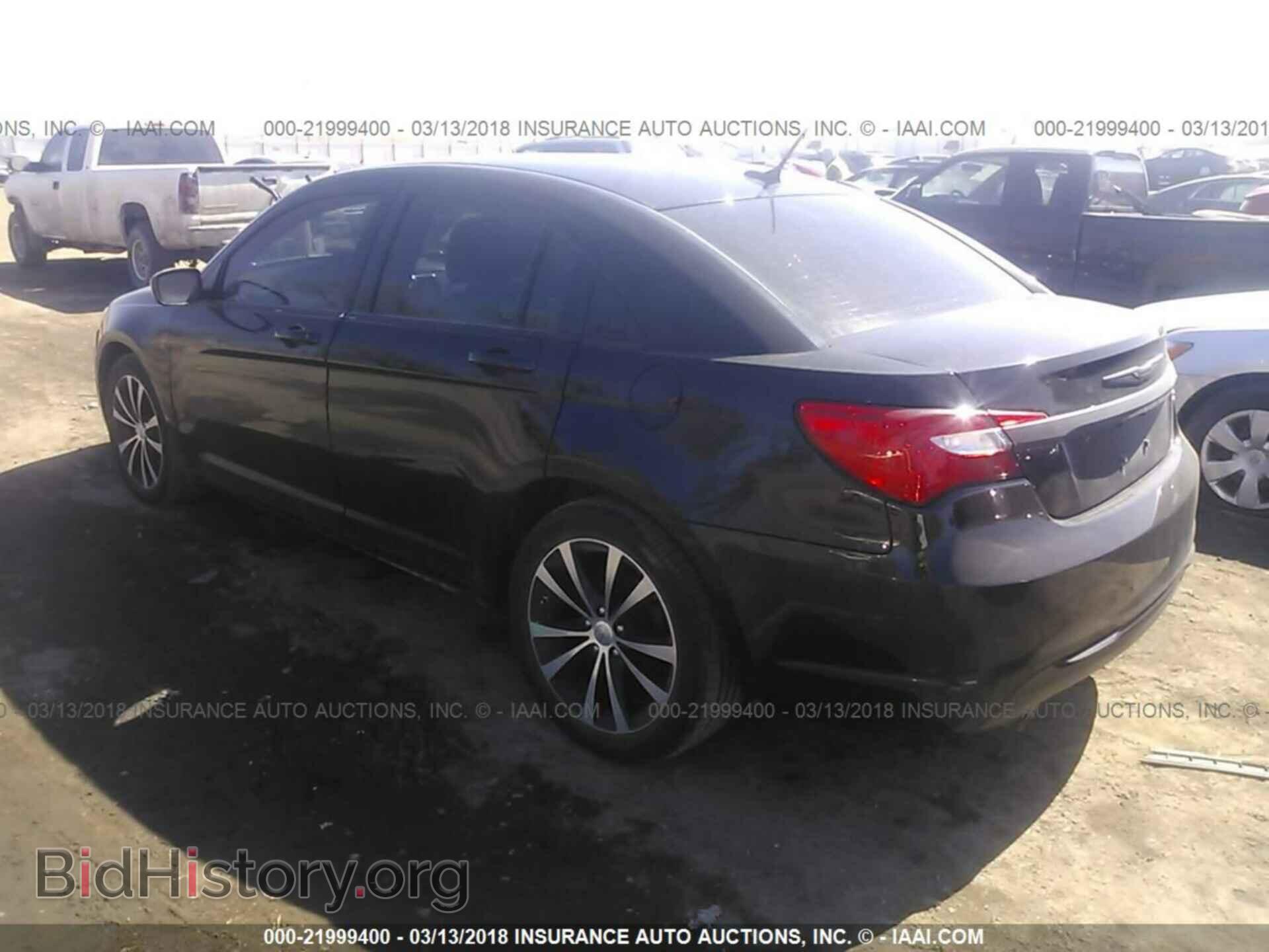 2013 Chrysler 200 - VIN: 1C3CCBCG2DN525809 - Фото 3