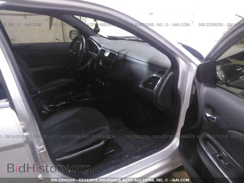 2011 Chrysler 200 (VIN 1C3BC1FG2BN505378) — photo 5 of 10