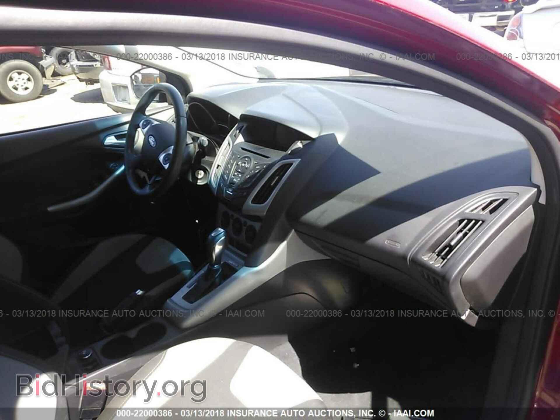 2012 Ford Focus - VIN: 1FAHP3F26CL466565 - Photo 5