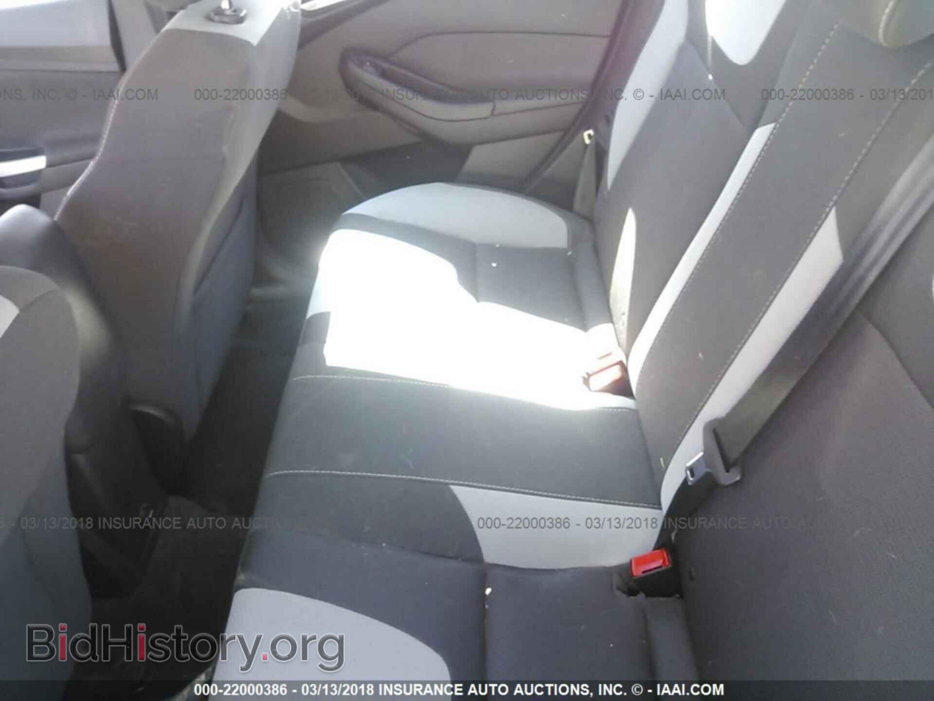 2012 Ford Focus - VIN: 1FAHP3F26CL466565 - Photo 8