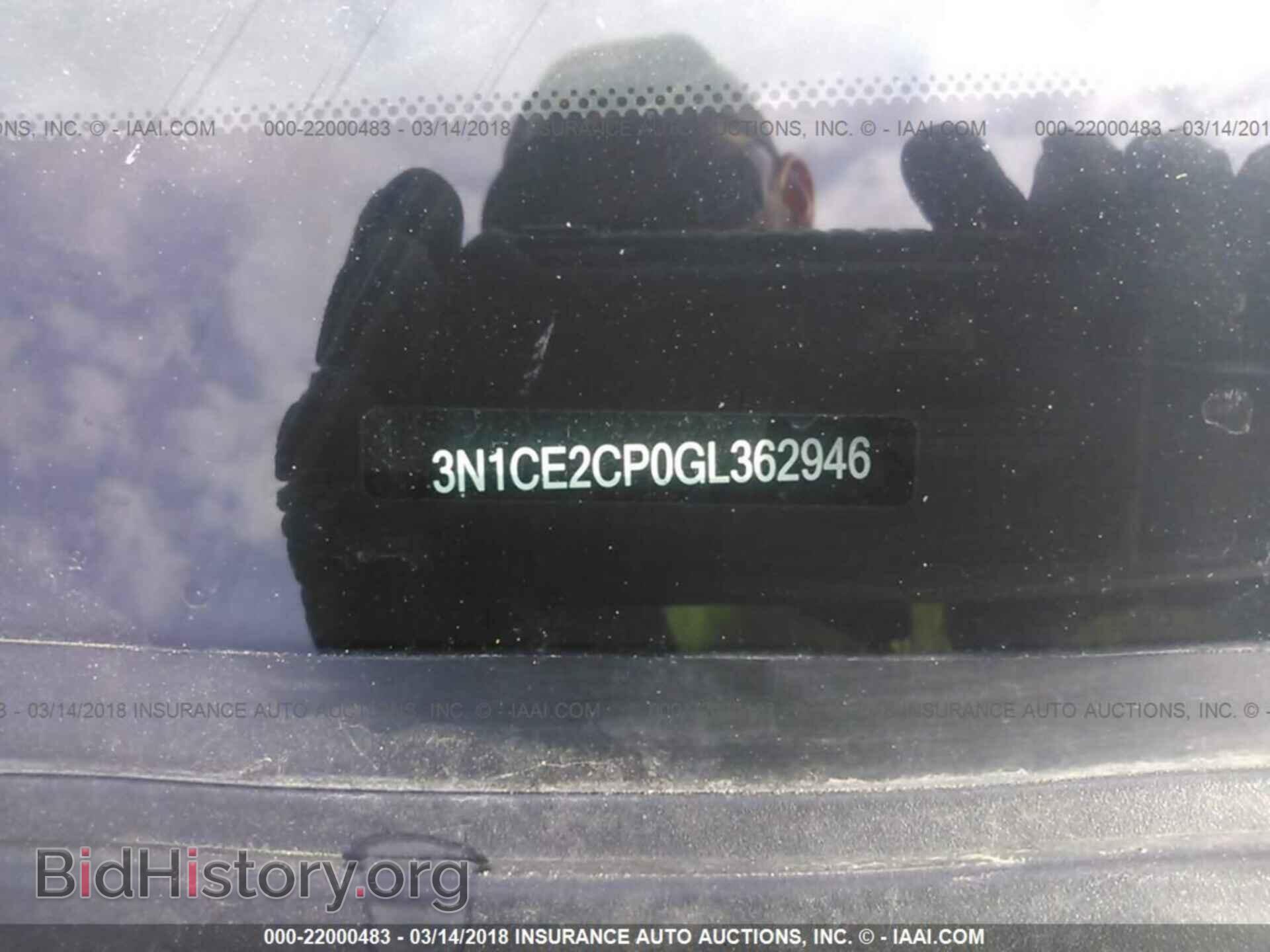2016 Nissan Versa note - VIN: 3N1CE2CP0GL362946 - Photo 9