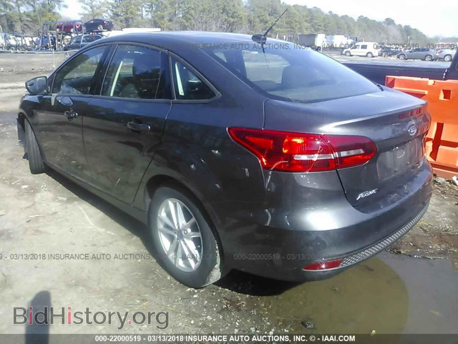 2016 Ford Focus - VIN: 1FADP3F25GL356966 - Фото 3