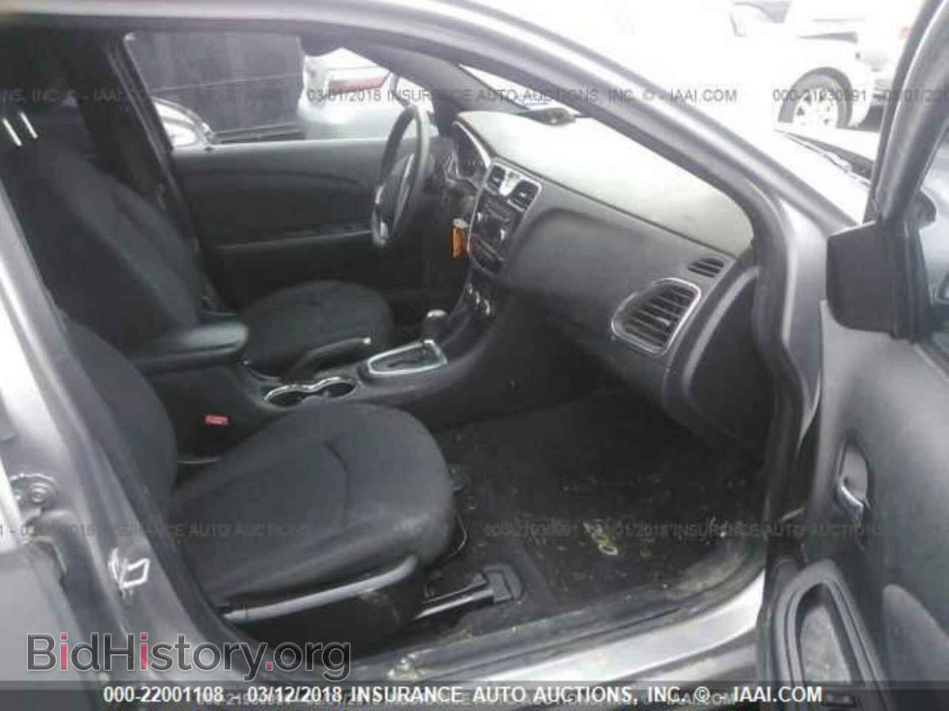 2013 Chrysler 200 - VIN: 1C3CCBBG8DN747420 - Photo 5