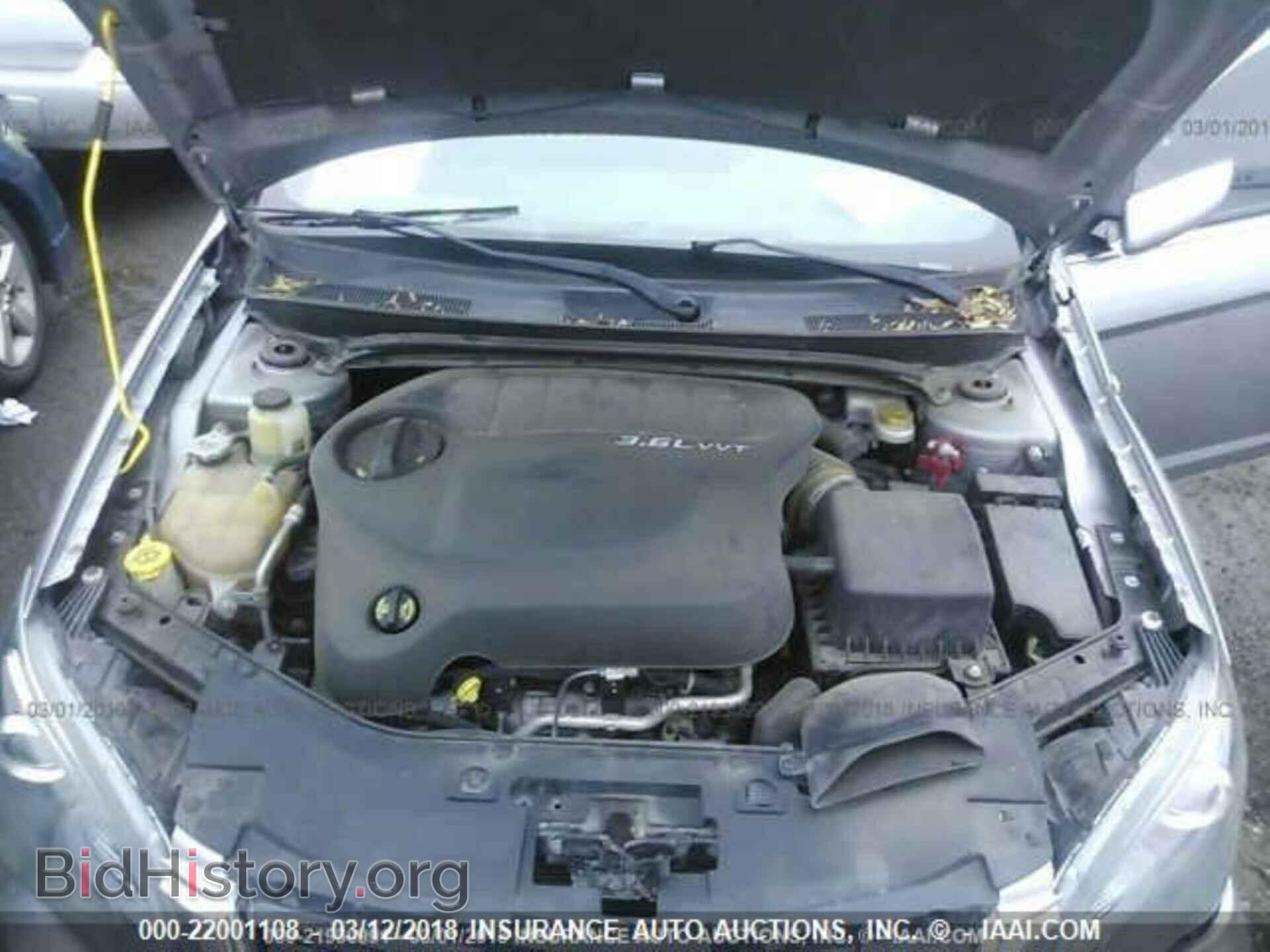 2013 Chrysler 200 - VIN: 1C3CCBBG8DN747420 - Photo 10