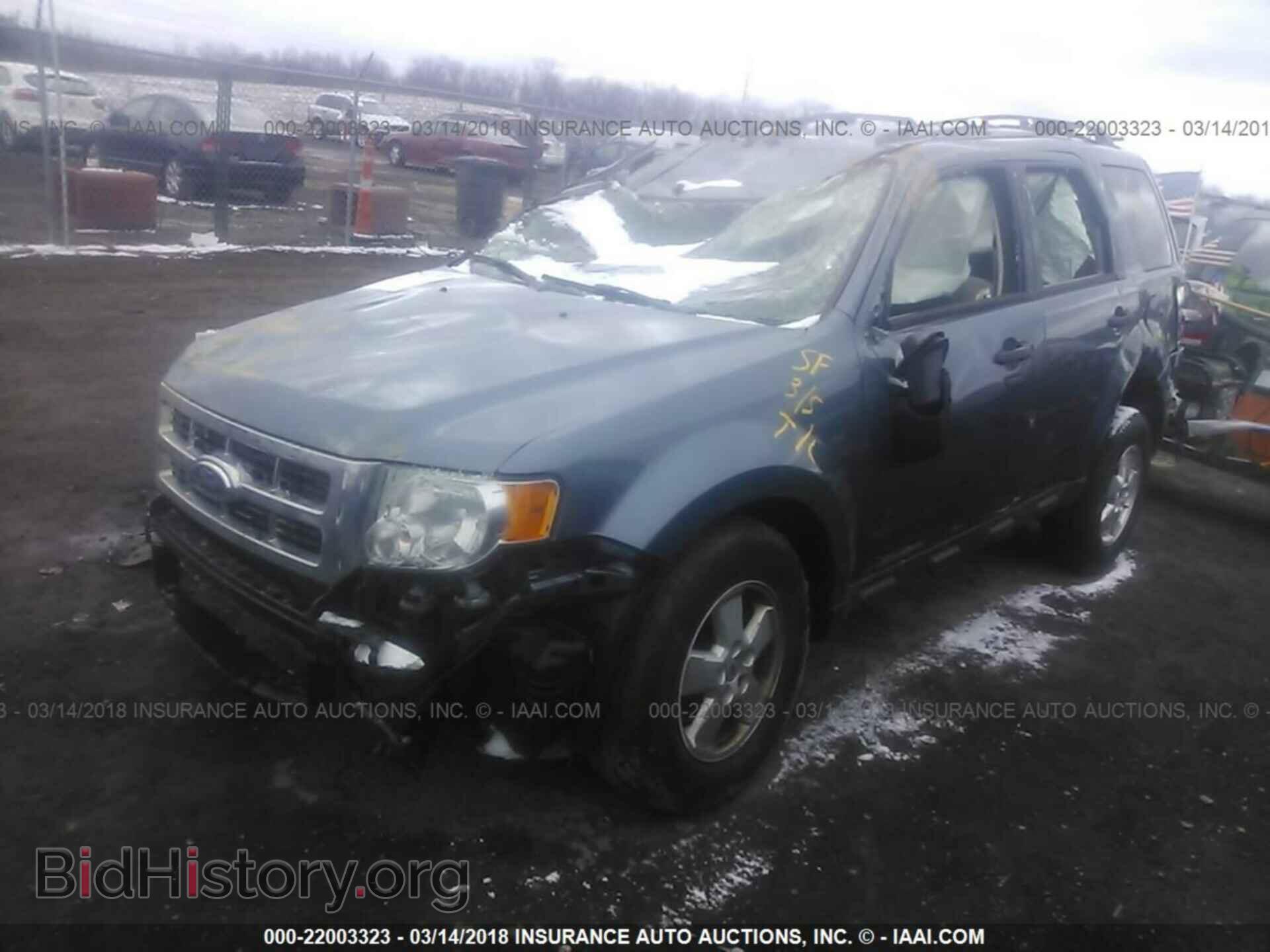 2012 Ford Escape - VIN: 1FMCU0D70CKB35072 - Photo 2