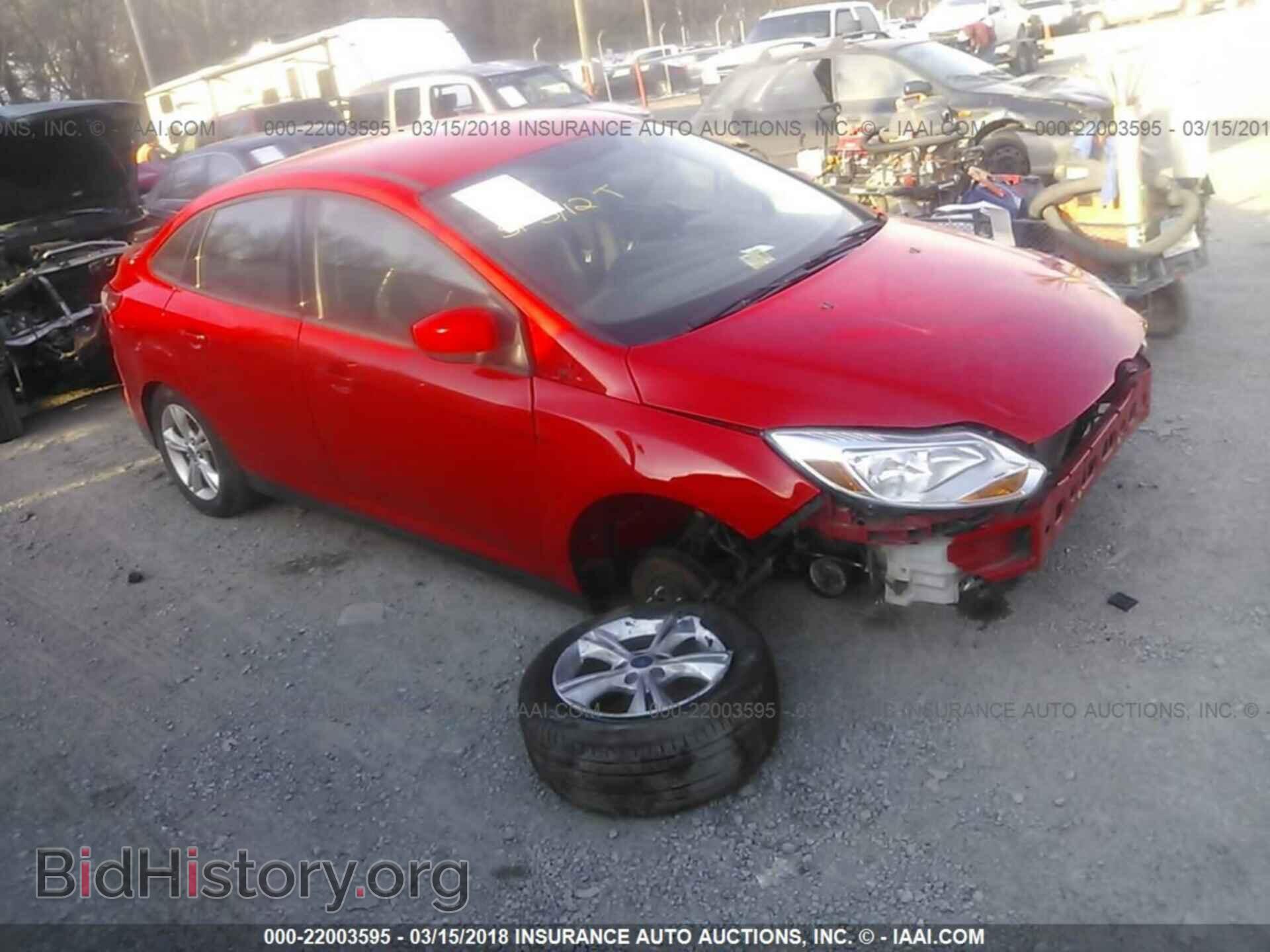 Photo 1FAHP3F24CL445326 - Ford Focus 2012