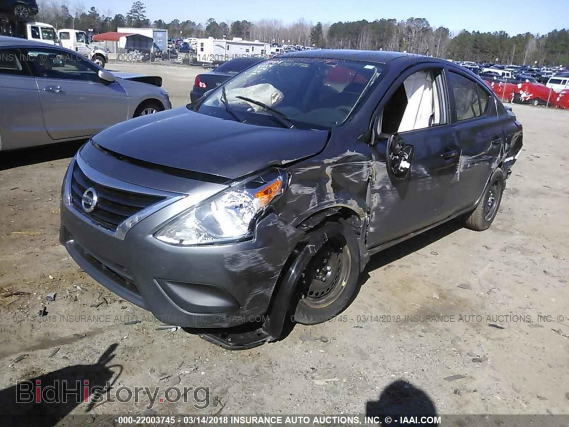 2017 Nissan Versa - VIN: 3N1CN7APXHL907441 - Фото 2