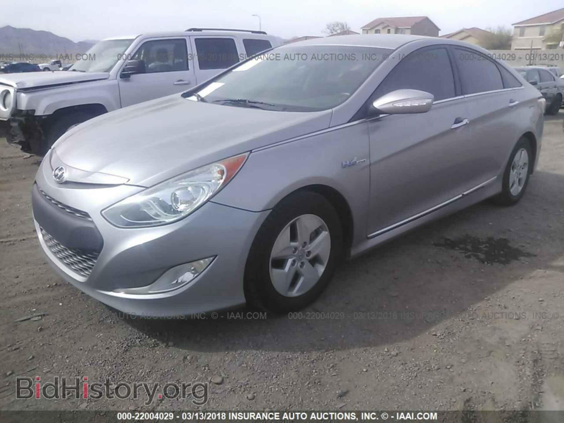 2012 Hyundai Sonata - VIN: KMHEC4A44CA031672 - Фото 2