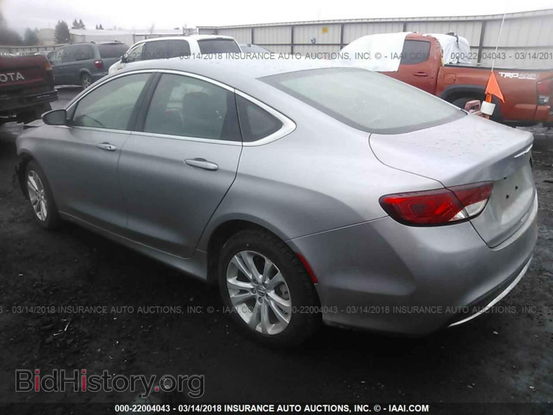 2015 Chrysler 200 - VIN: 1C3CCCAB0FN625066 - Photo 3