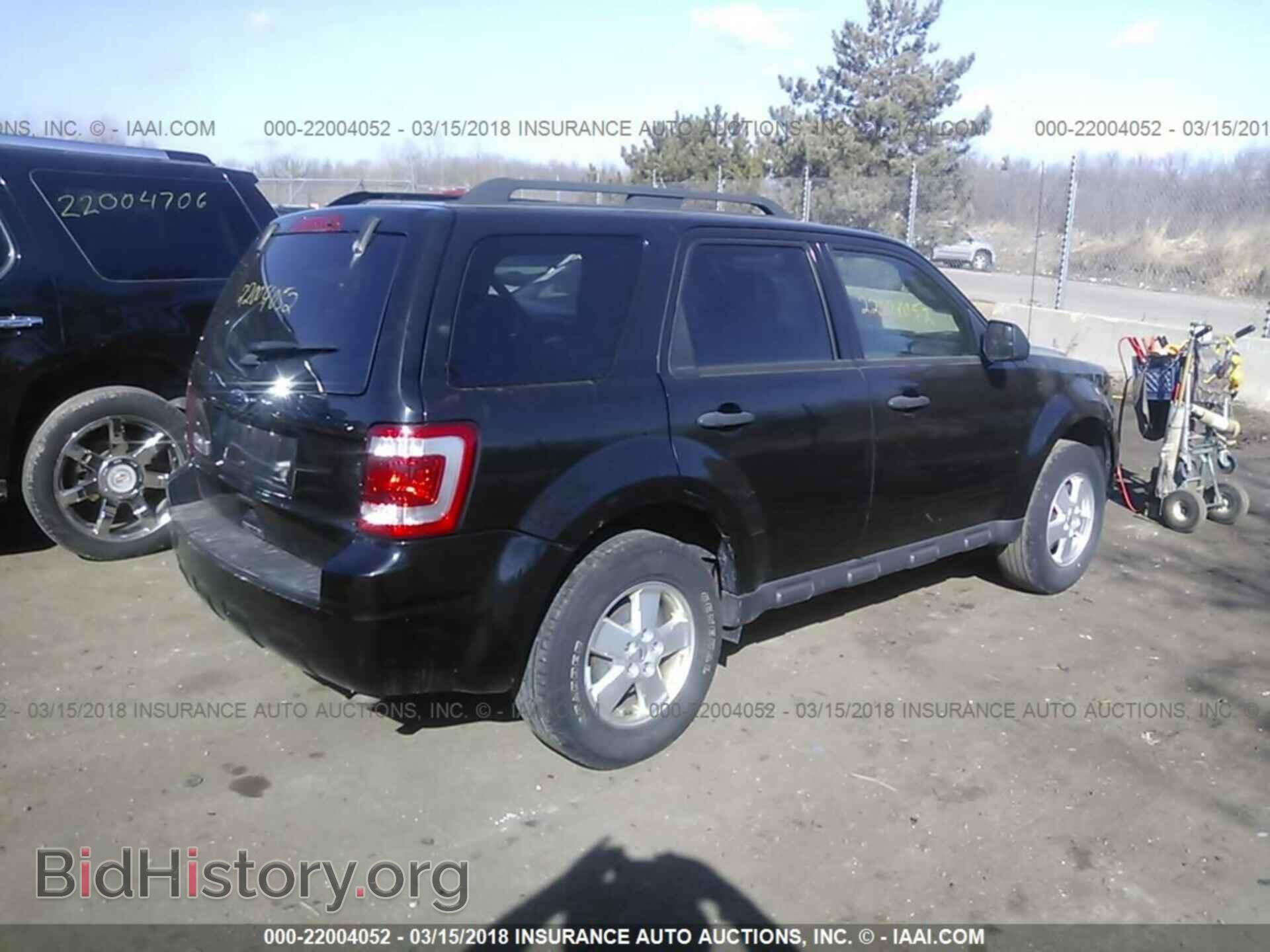 2011 Ford Escape - VIN: 1FMCU0D70BKC50236 - Фото 4