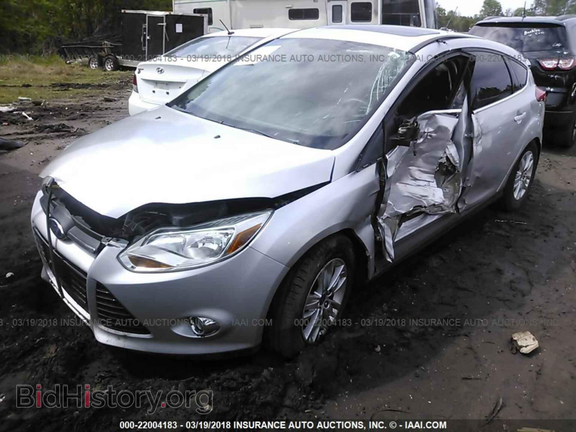 2012 Ford Focus - VIN: 1FAHP3M27CL111410 - Фото 2