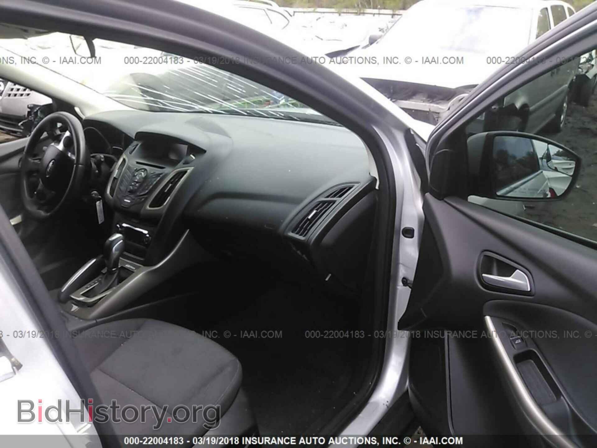 2012 Ford Focus - VIN: 1FAHP3M27CL111410 - Фото 5