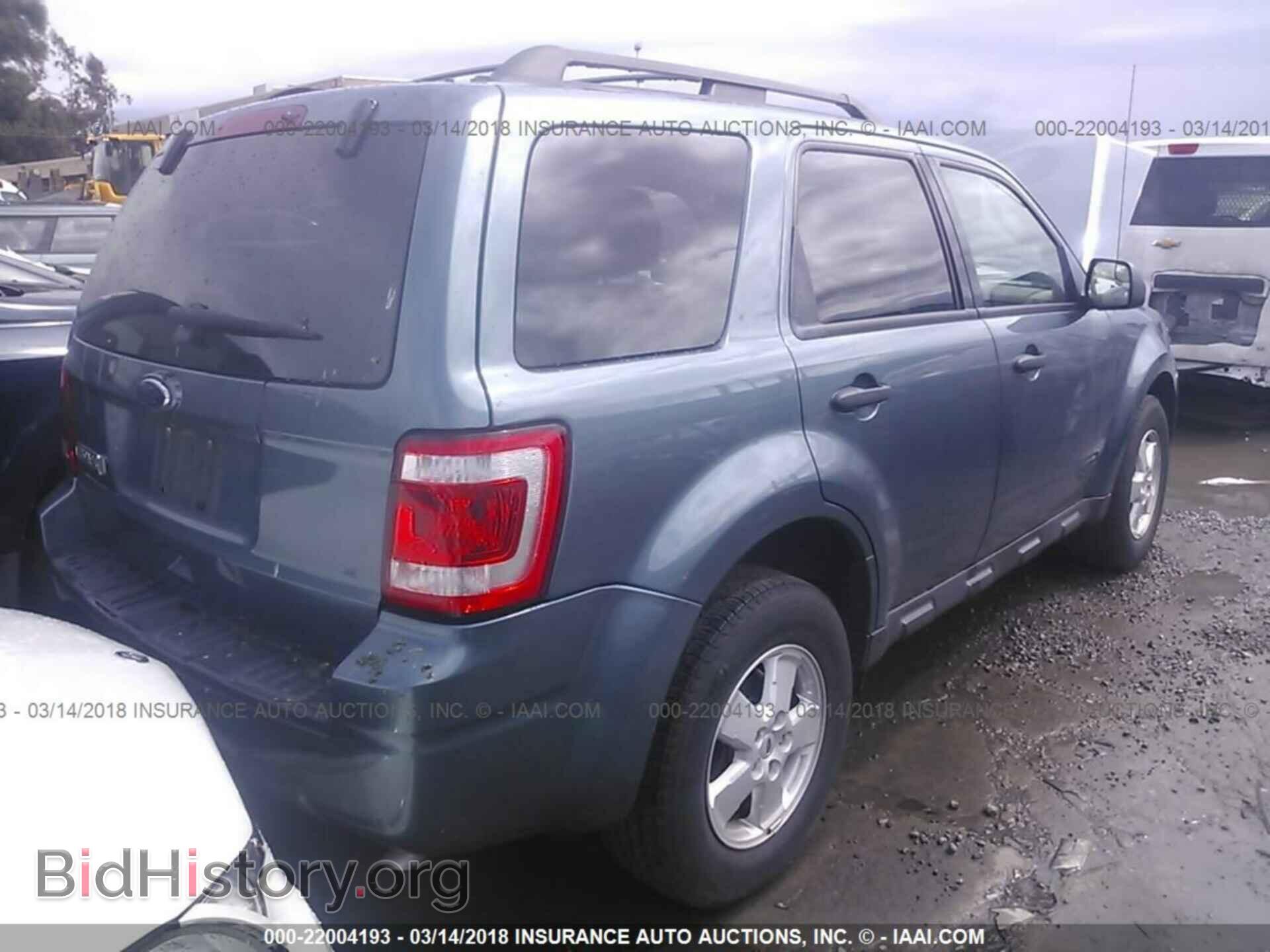 2011 Ford Escape - VIN: 1FMCU0D75BKA68631 - Photo 4