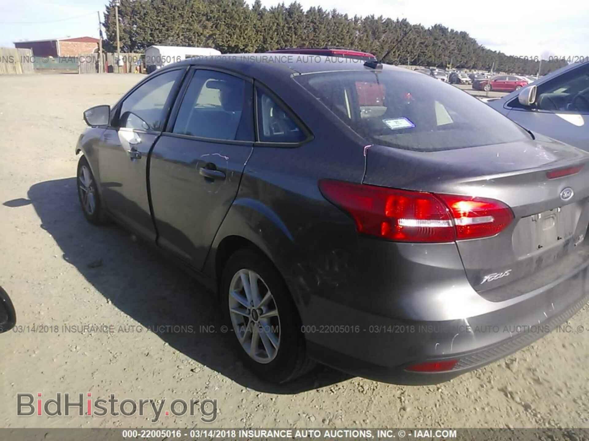 2015 Ford Focus - VIN: 1FADP3F23FL382254 - Фото 3