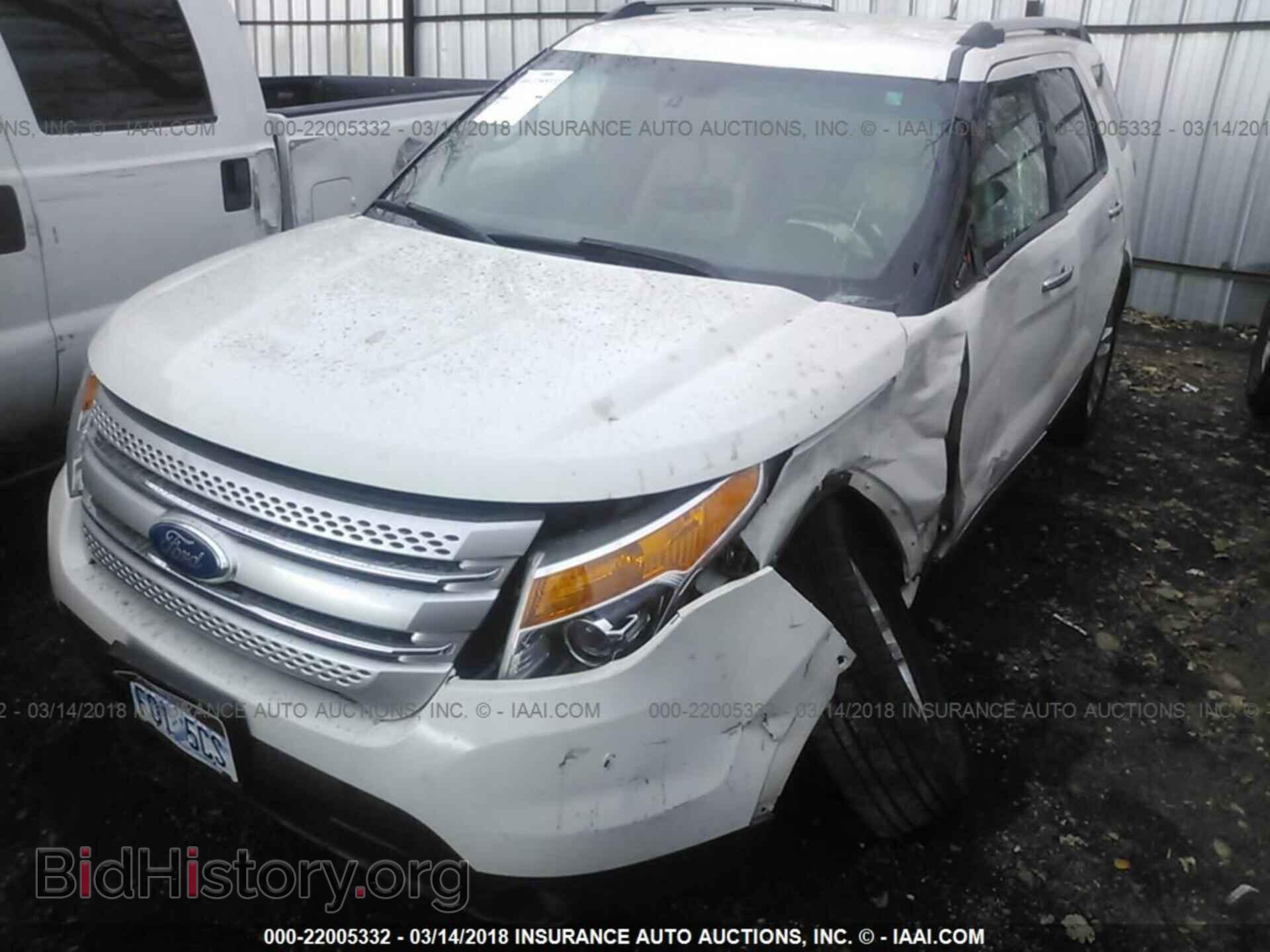 2012 Ford Explorer - VIN: 1FMHK7D87CGA74724 - Photo 2
