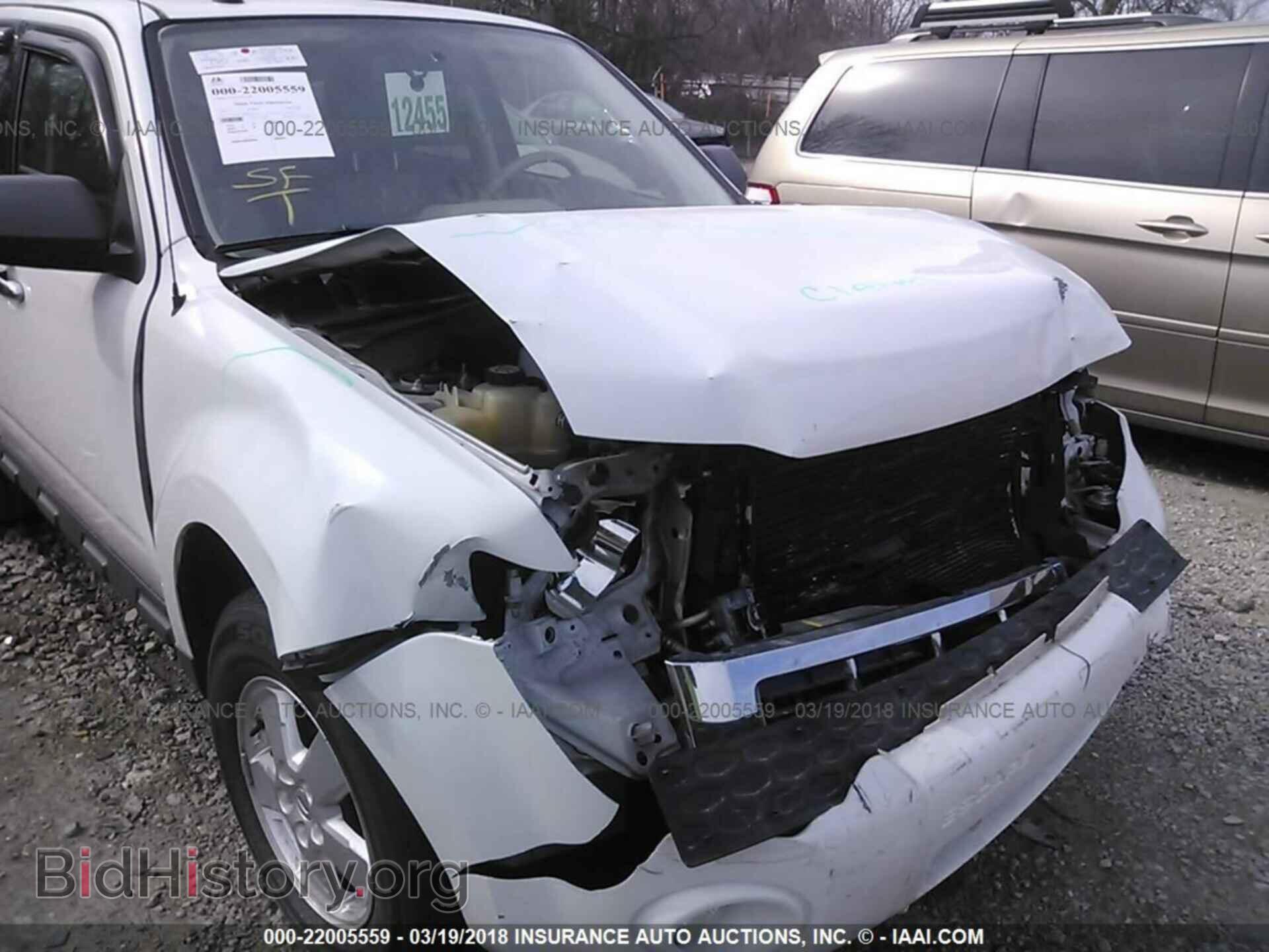 2011 Ford Escape - VIN: 1FMCU0DG9BKA22624 - Фото 6