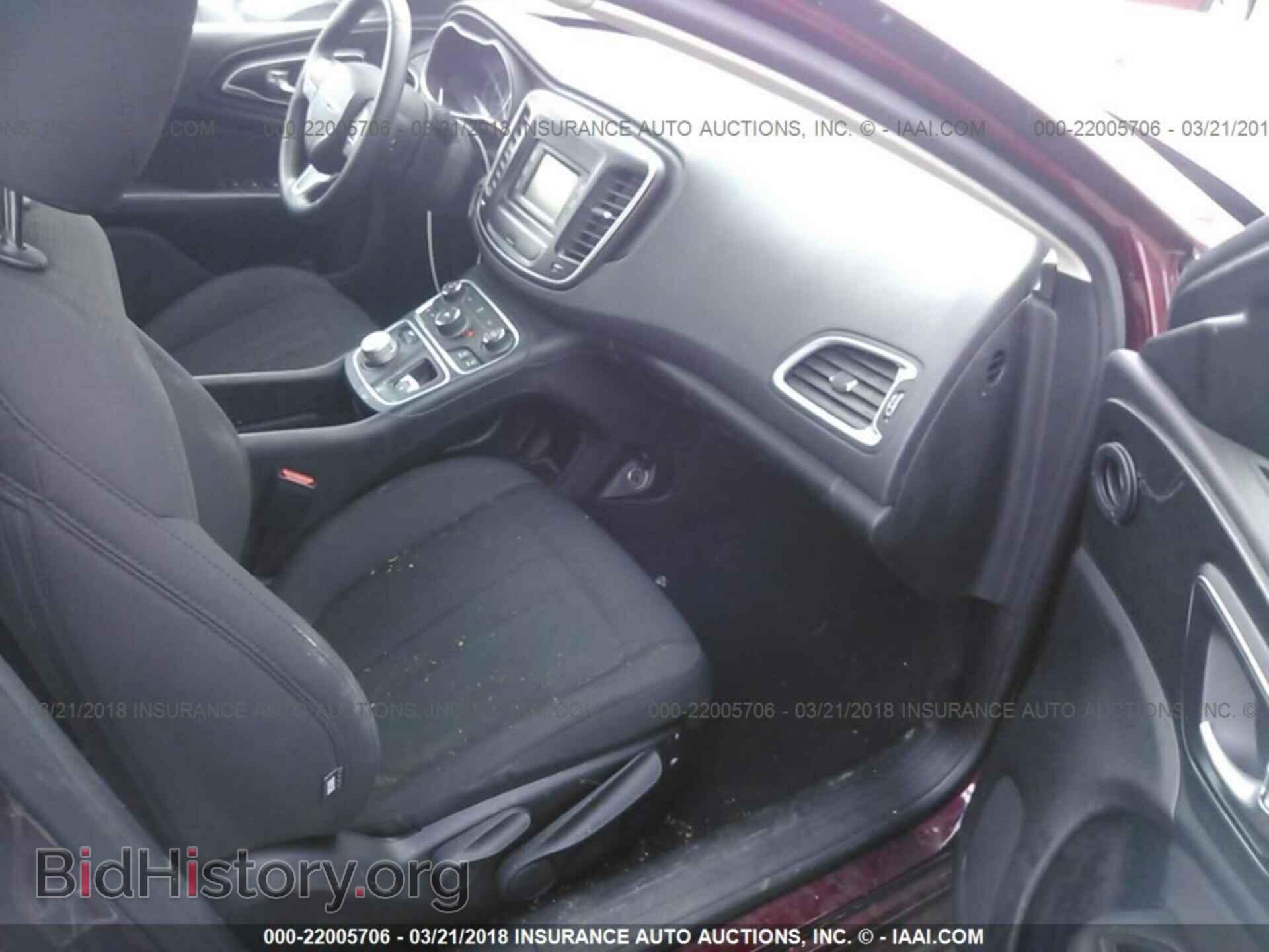 2015 Chrysler 200 - VIN: 1C3CCCAB1FN745703 - Фото 5