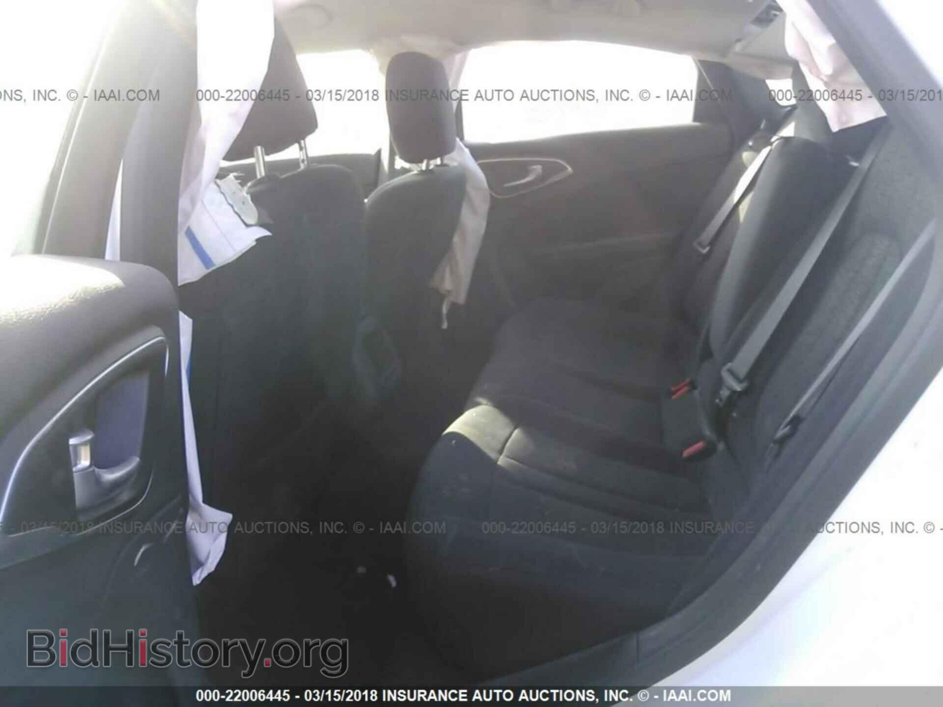 2015 Chrysler 200 - VIN: 1C3CCCAB3FN634974 - Фото 8