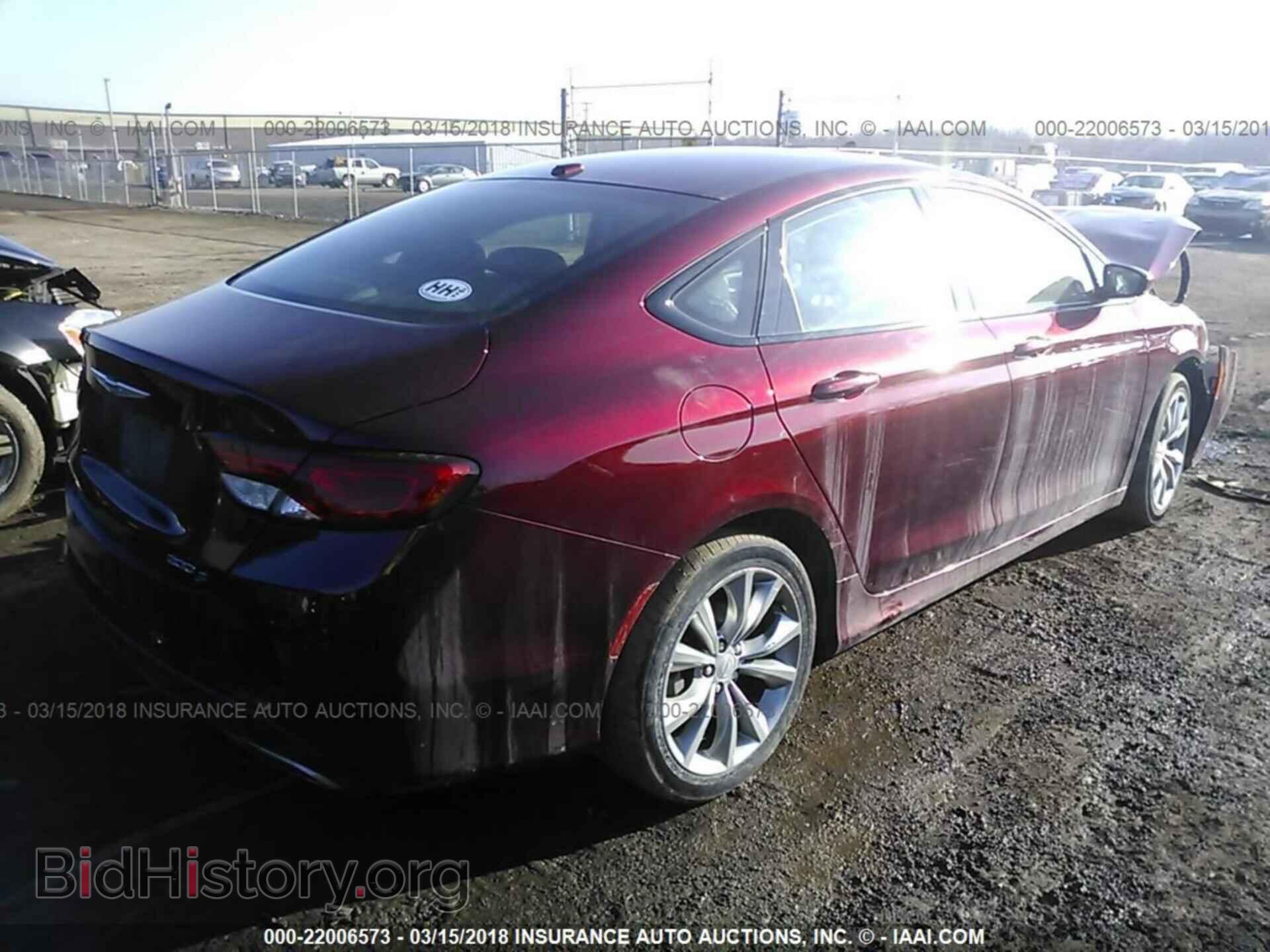 2015 Chrysler 200 - VIN: 1C3CCCBB3FN738282 - Photo 4