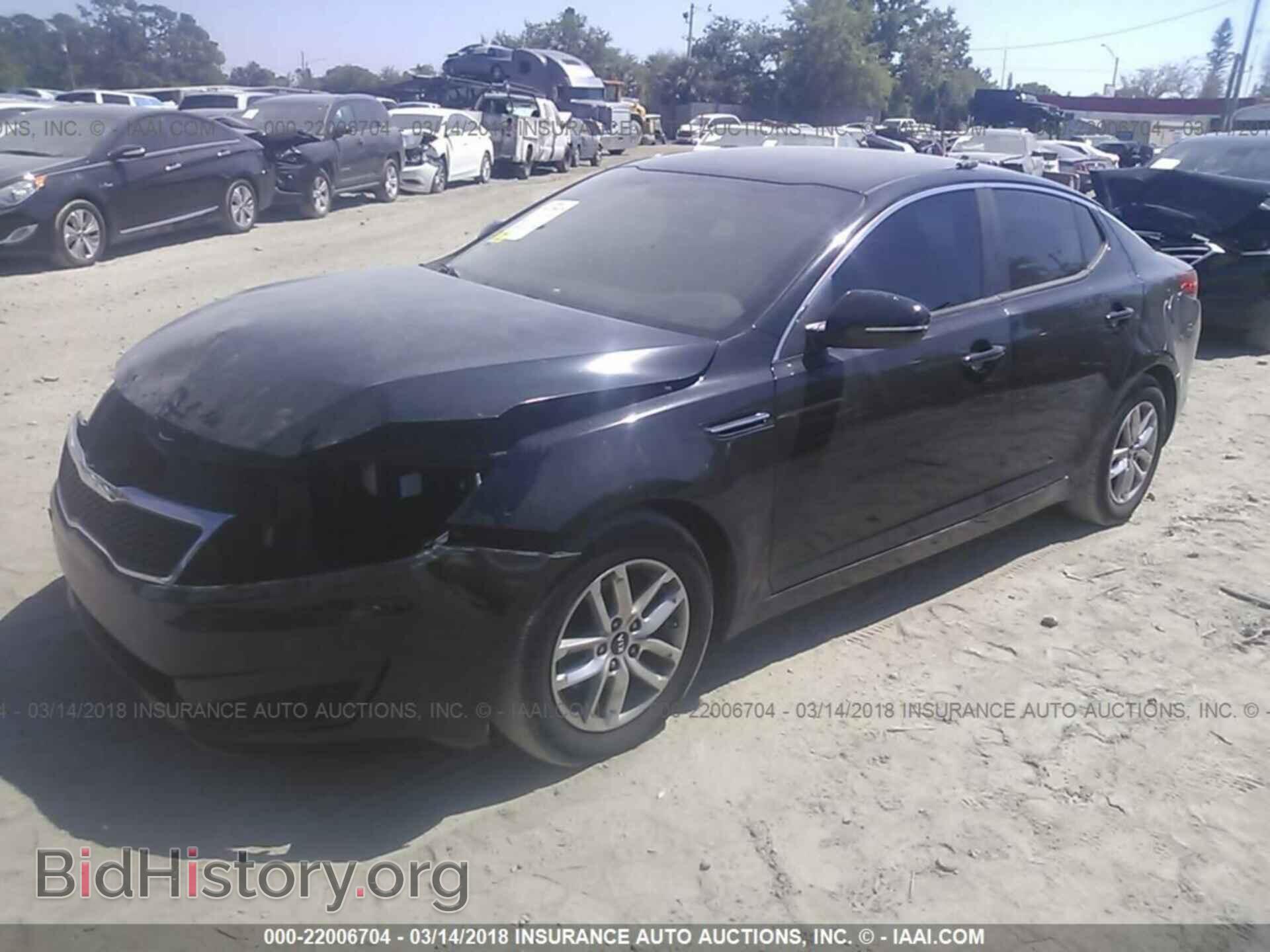 2011 Kia Optima - VIN: KNAGM4A75B5156673 - Фото 2