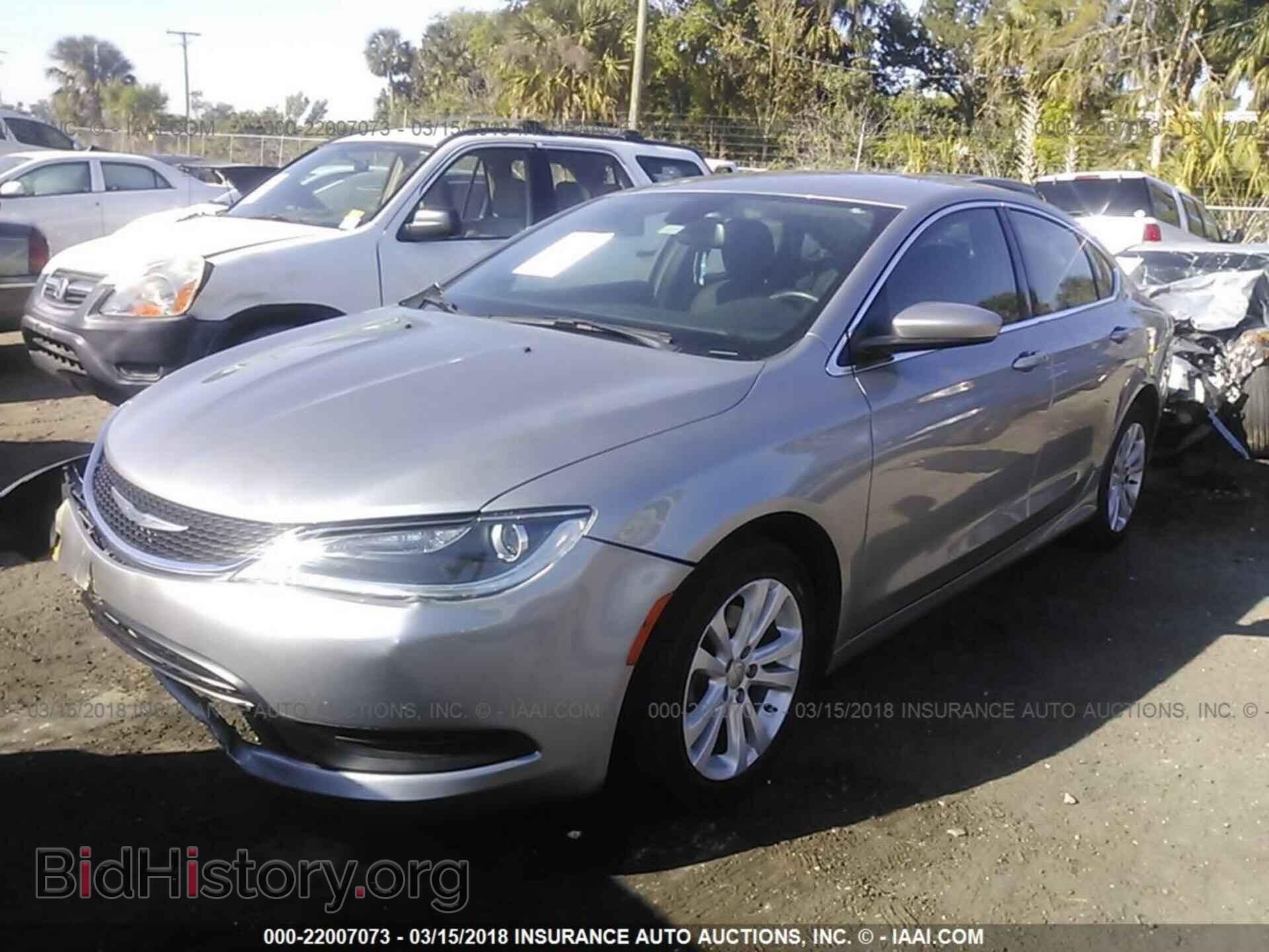 2016 Chrysler 200 - VIN: 1C3CCCFB7GN182019 - Фото 2