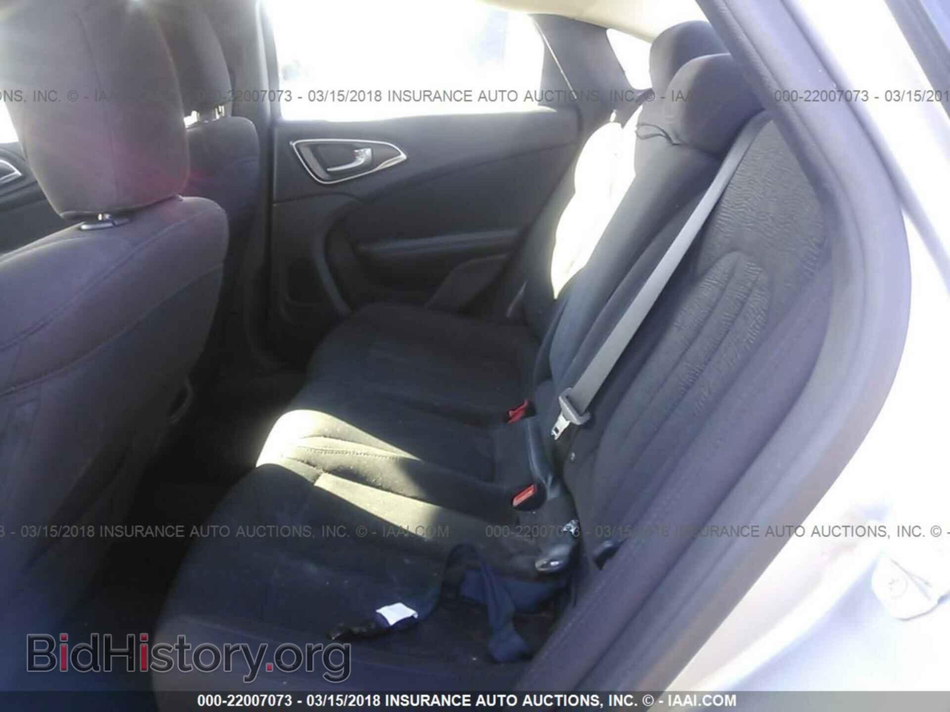 2016 Chrysler 200 - VIN: 1C3CCCFB7GN182019 - Фото 8