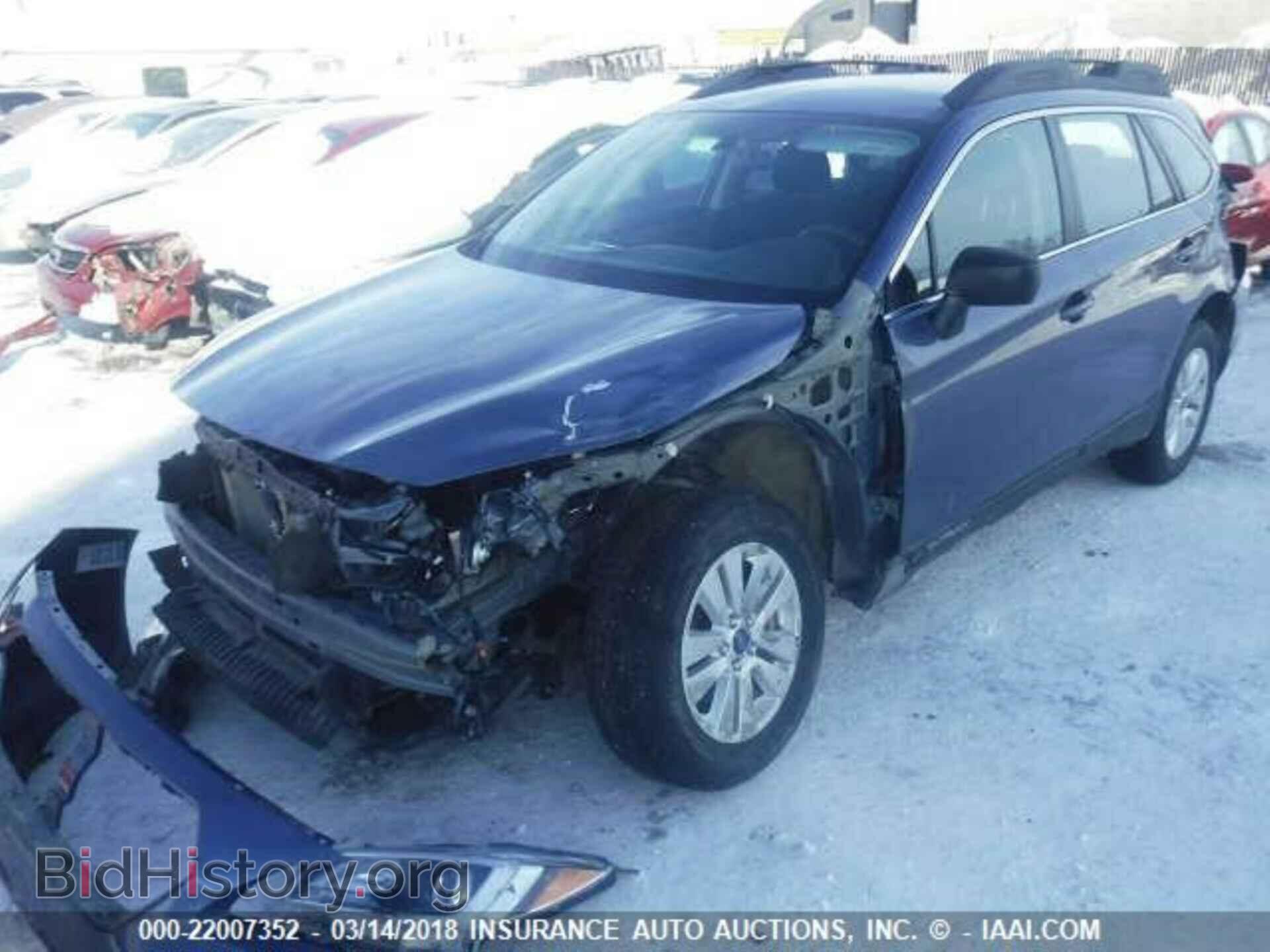 2017 Subaru Outback - VIN: 4S4BSAAC0H3357427 - Photo 2
