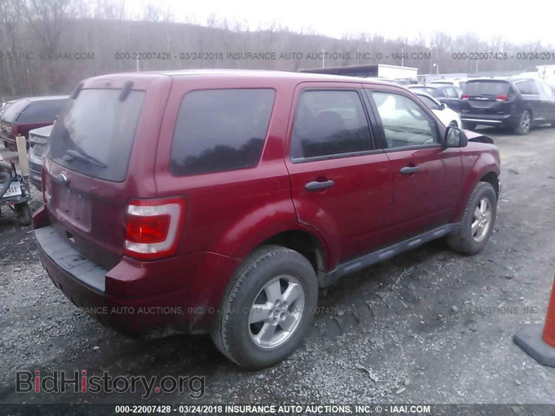 2011 Ford Escape - VIN: 1FMCU0C74BKB57947 - Фото 4