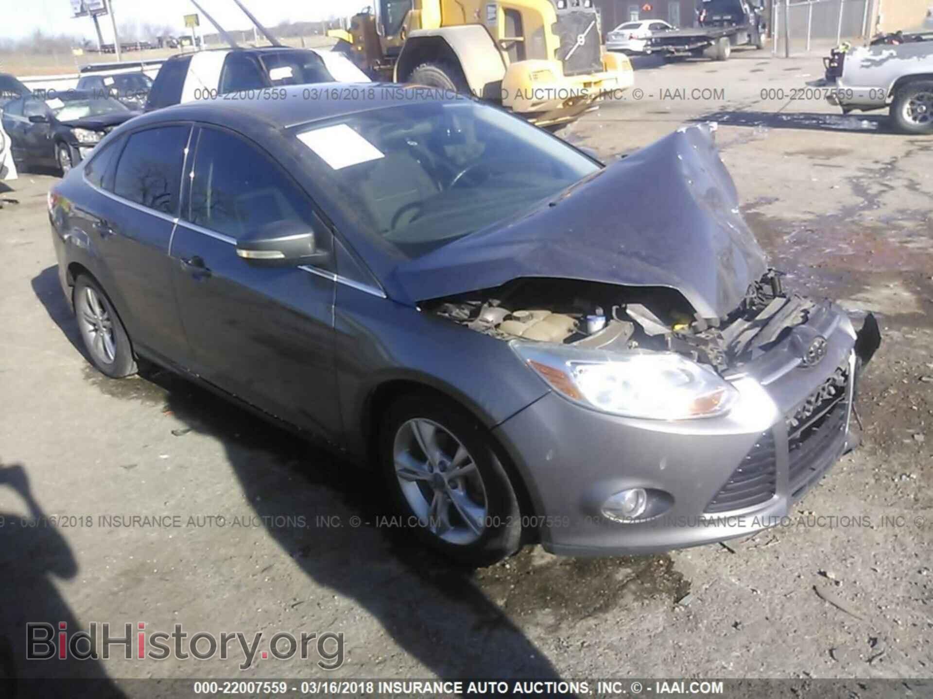 Фотография 1FAHP3H28CL375018 - Ford Focus 2012