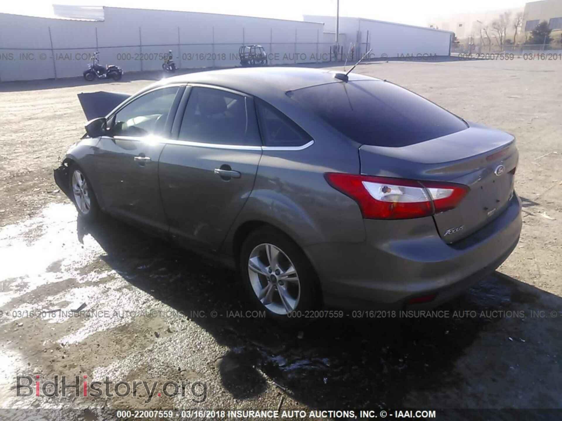 2012 Ford Focus - VIN: 1FAHP3H28CL375018 - Photo 3