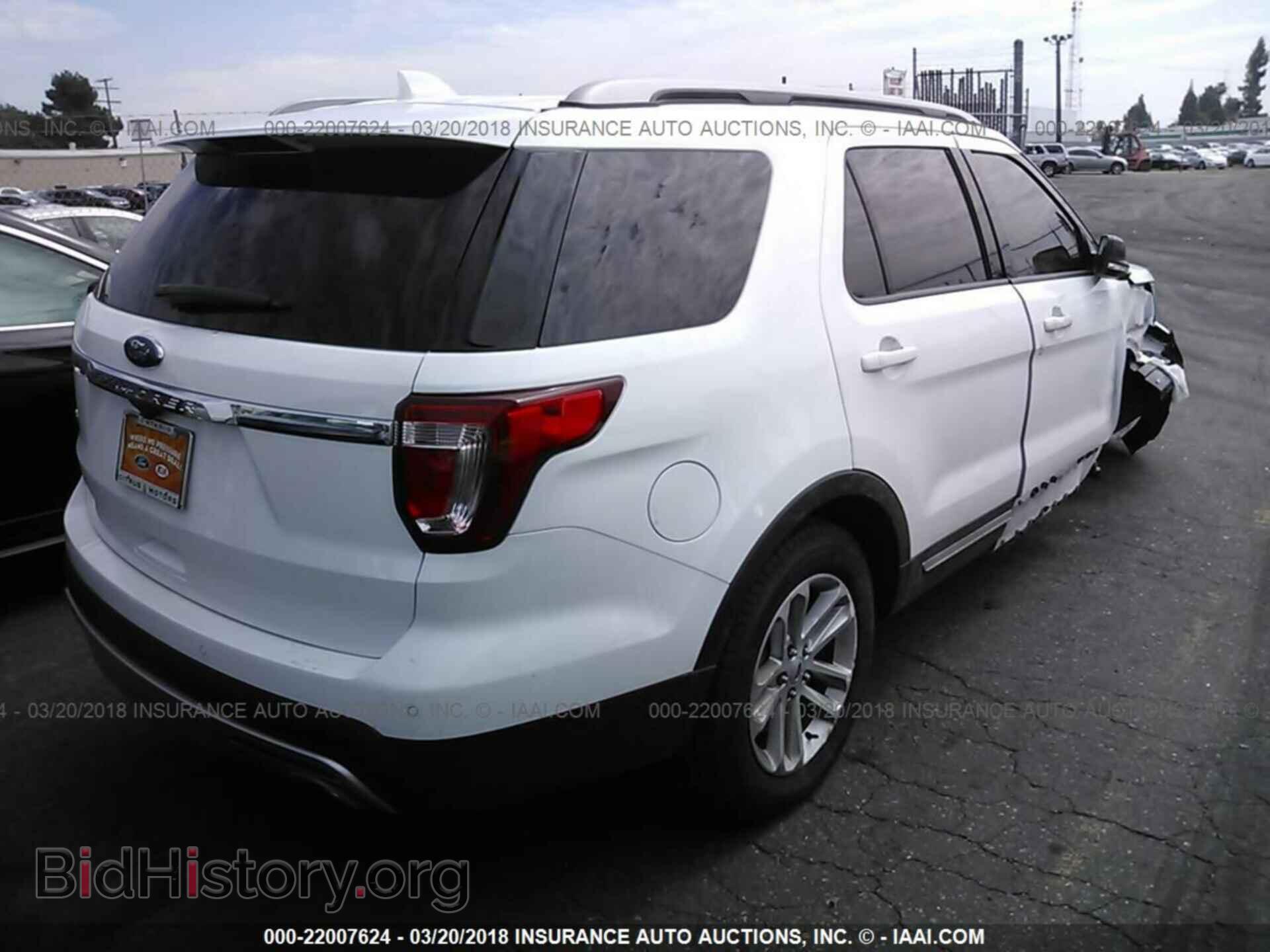 2017 Ford Explorer - VIN: 1FM5K7D80HGE12247 - Photo 4