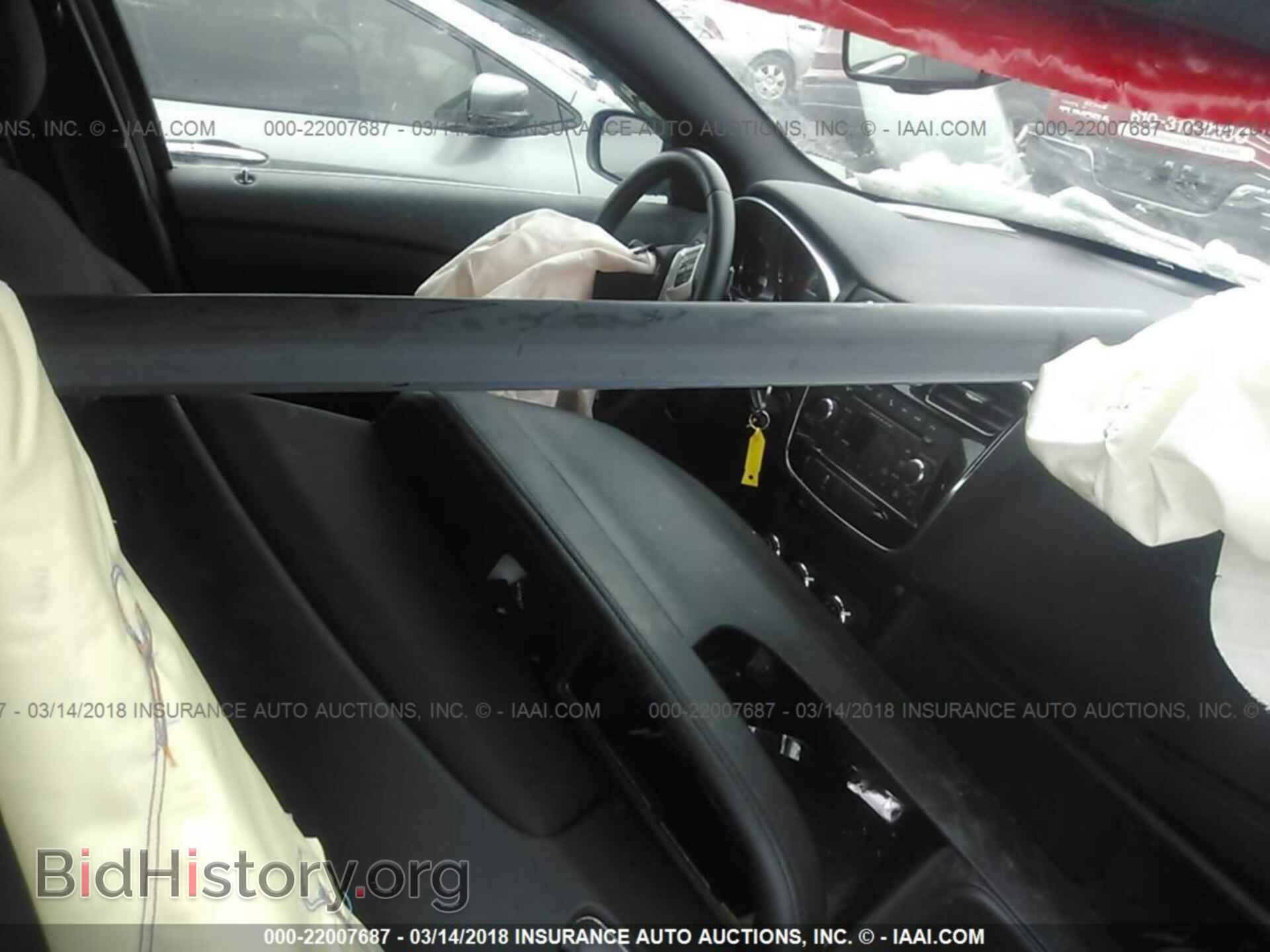 2013 Chrysler 200 - VIN: 1C3CCBBB1DN632839 - Photo 5