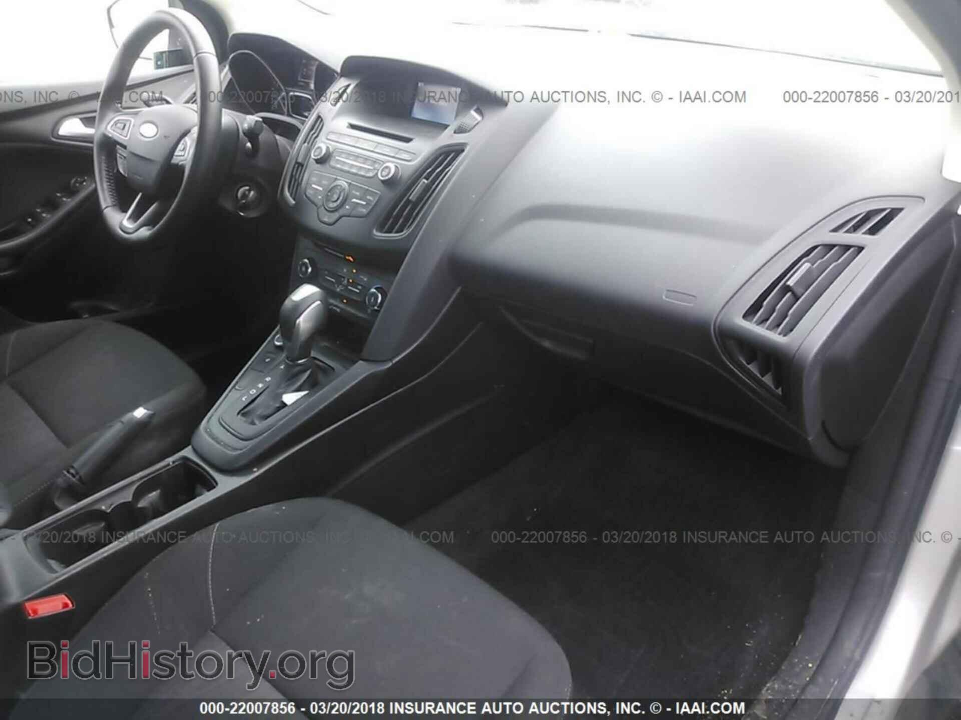 2015 Ford Focus - VIN: 1FADP3F22FL371990 - Photo 5