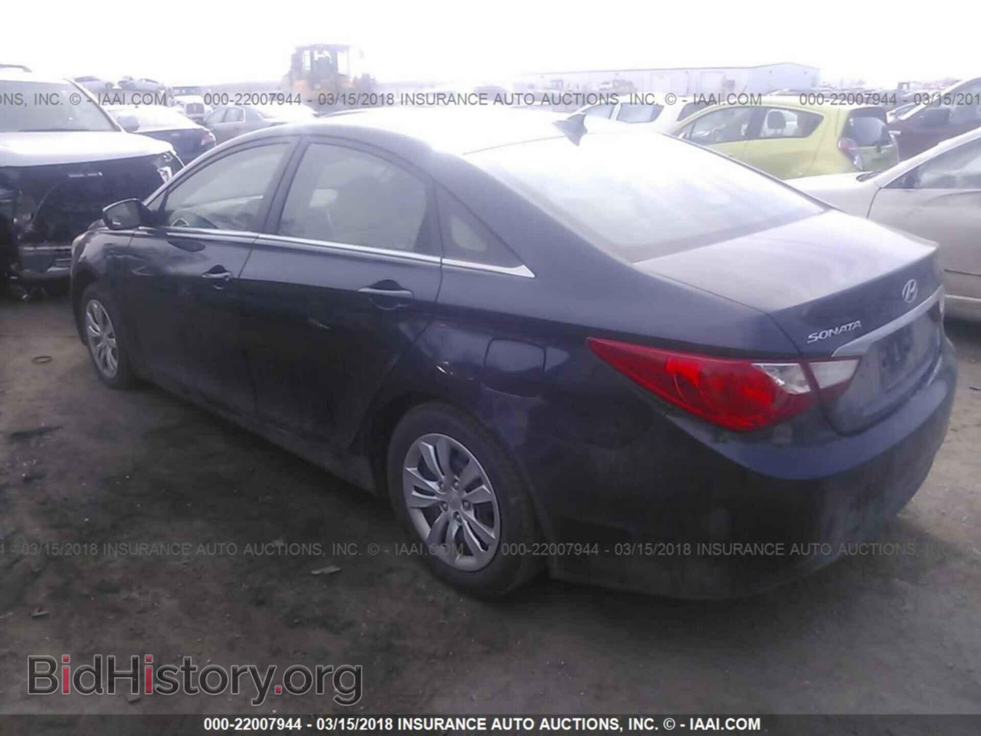 2012 Hyundai Sonata - VIN: 5NPEB4AC6CH324285 - Photo 3