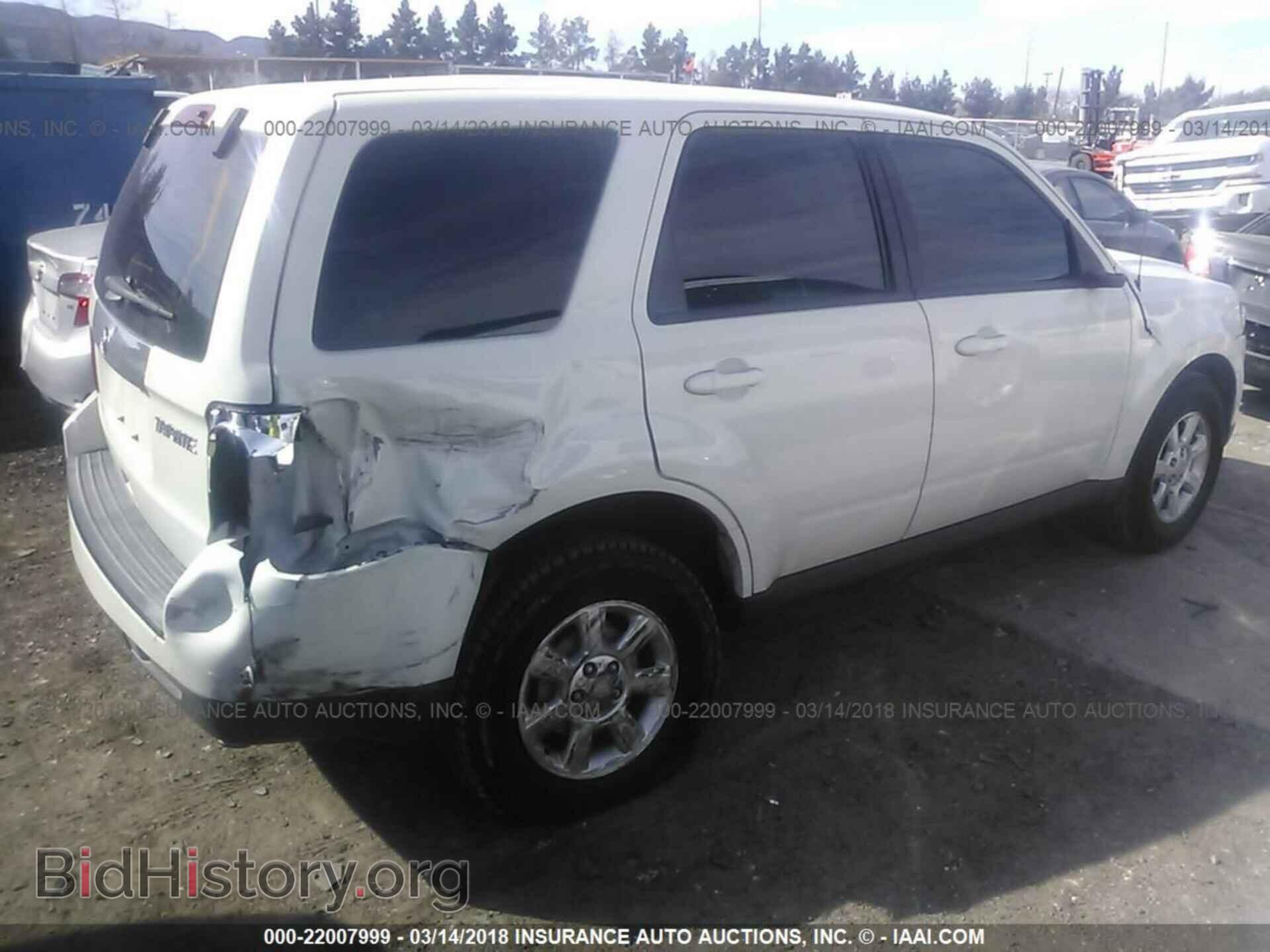 2011 Mazda Tribute - VIN: 4F2CY0C79BKM03741 - Photo 4