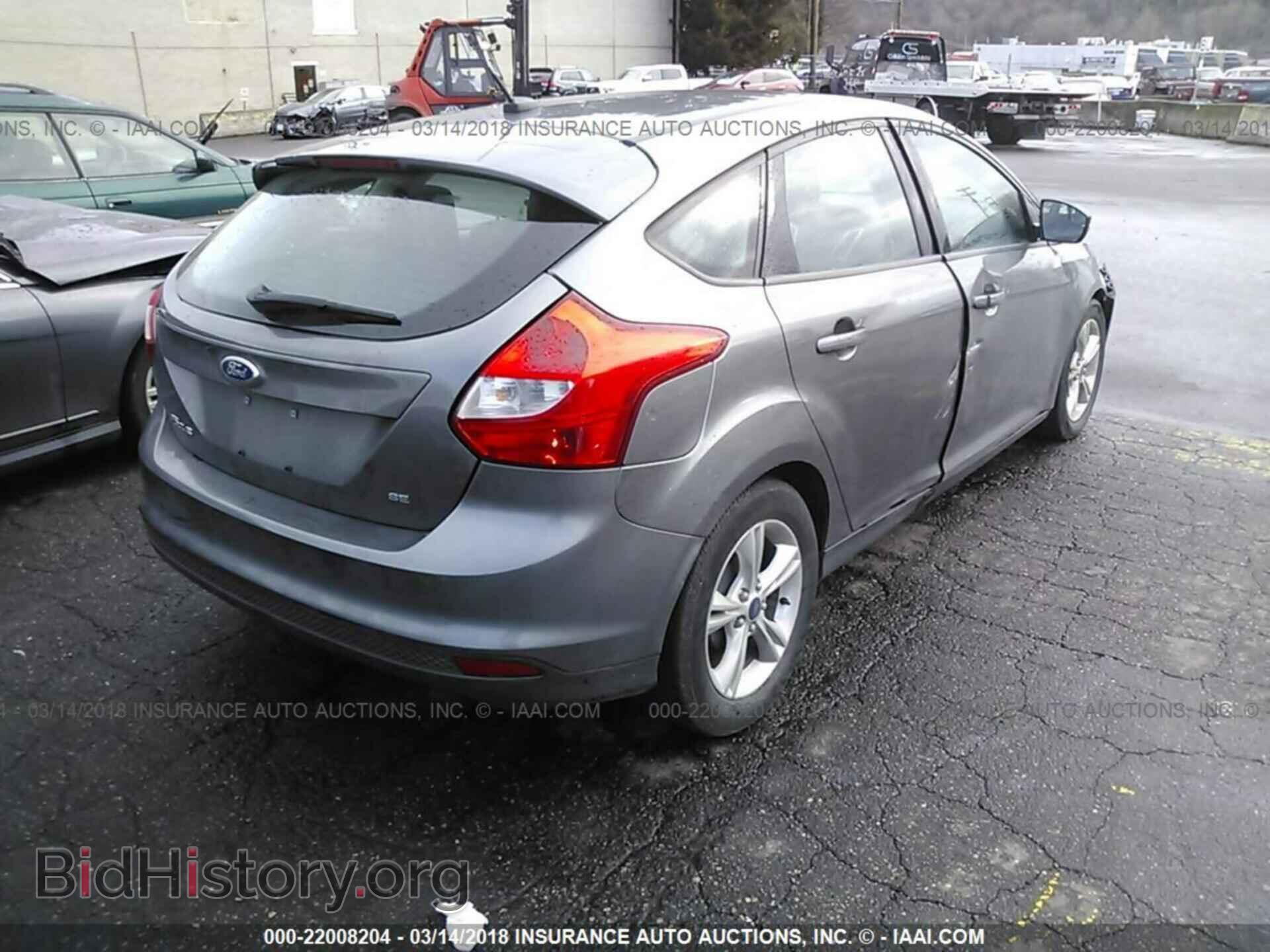 2014 Ford Focus - VIN: 1FADP3K29EL392260 - Photo 4