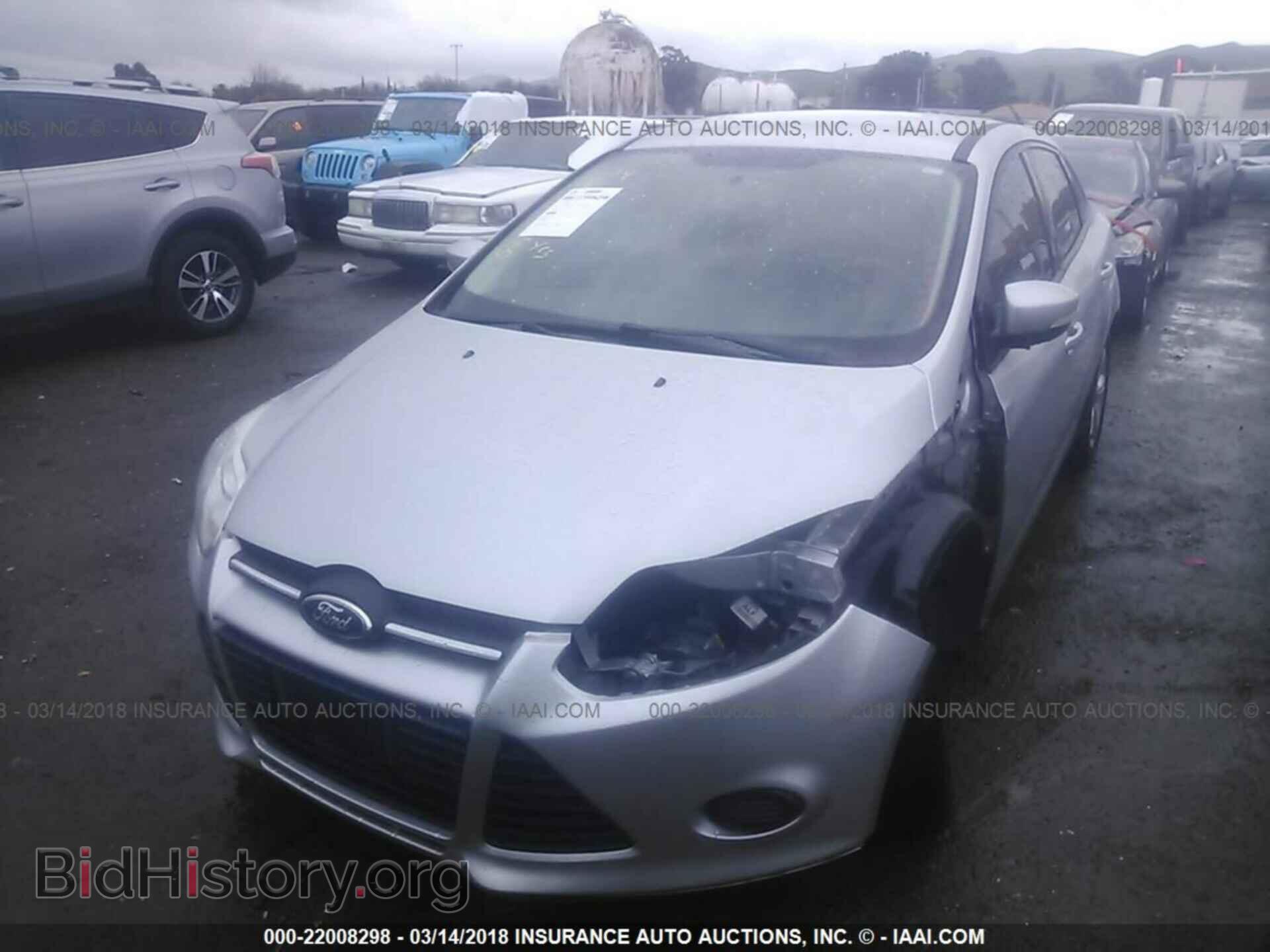 2013 Ford Focus - VIN: 1FADP3F27DL247095 - Photo 2