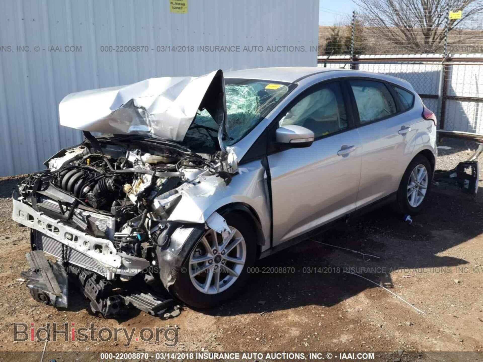 2017 Ford Focus - VIN: 1FADP3K22HL246724 - Photo 2